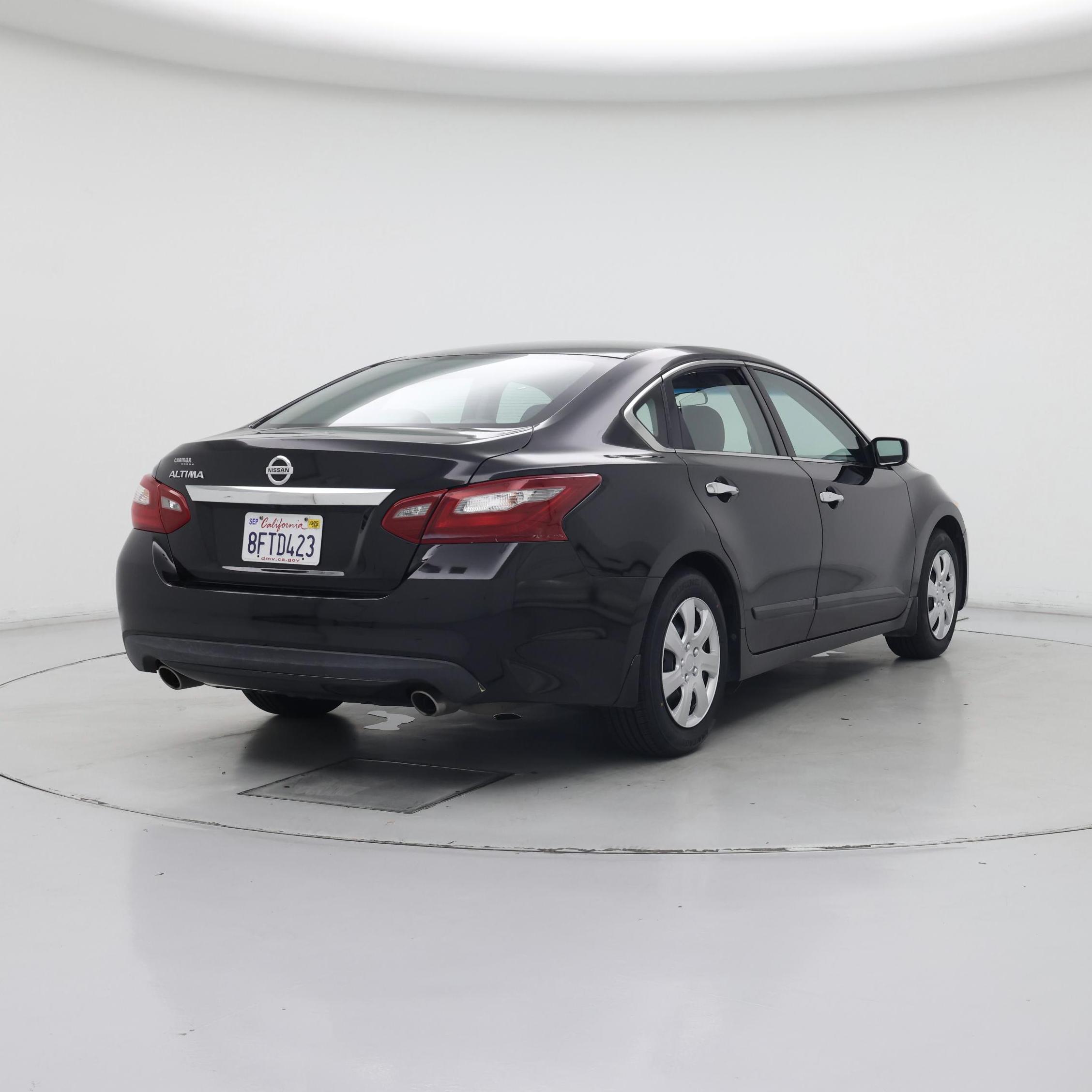 Thumbnail: 2018 Nissan Altima - 8