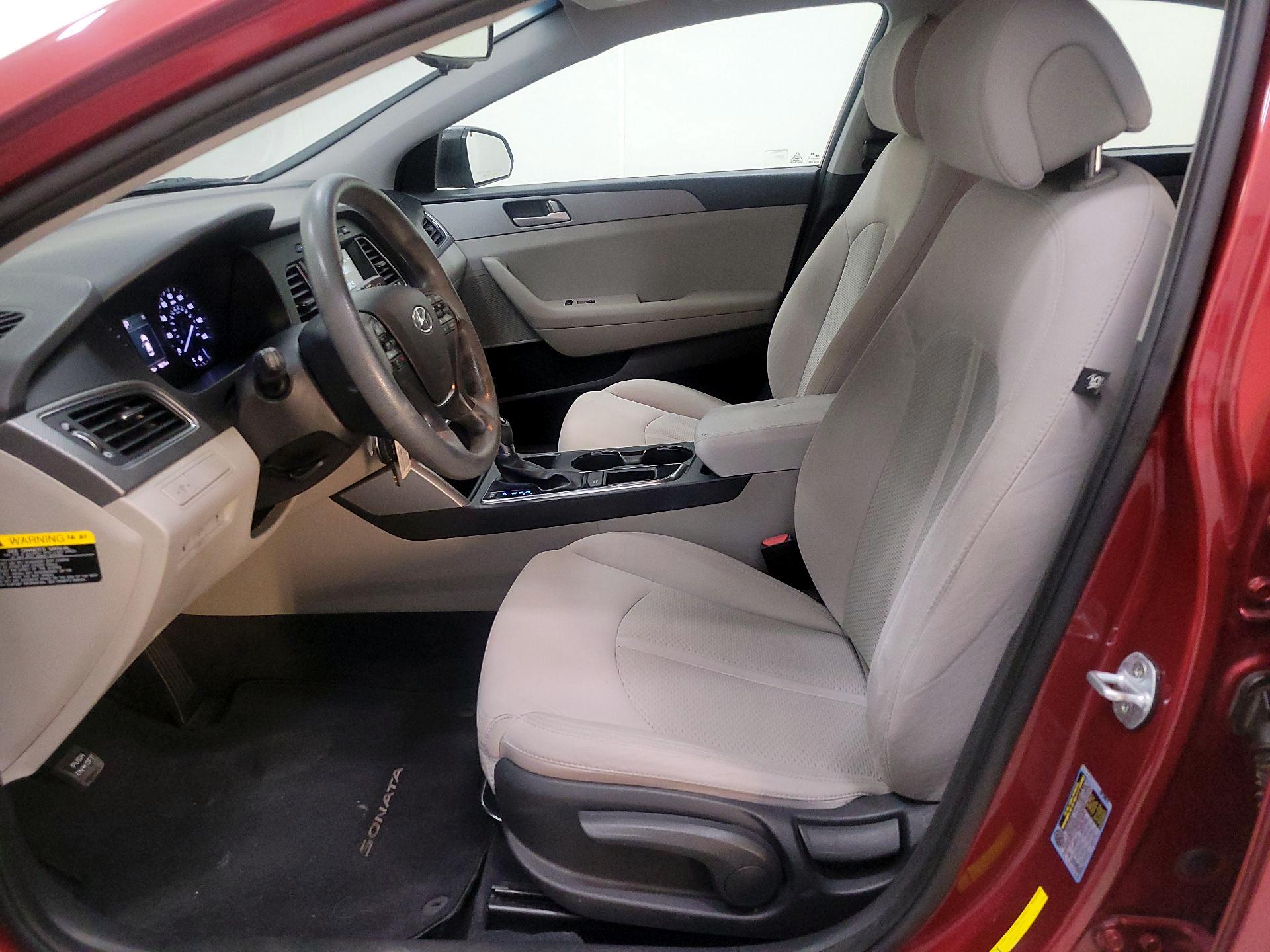 Thumbnail: 2016 Hyundai Sonata - 11
