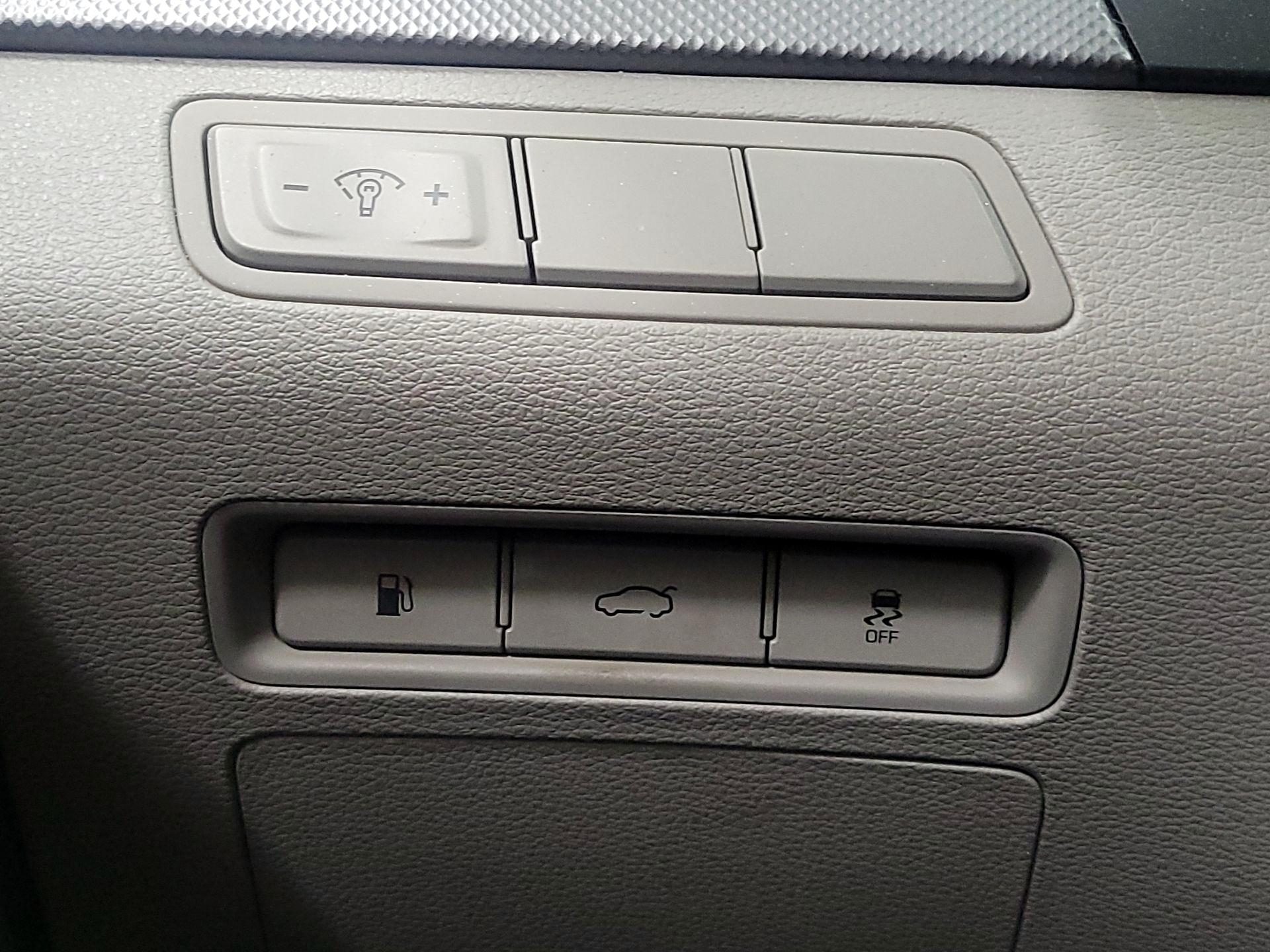 Thumbnail: 2016 Hyundai Sonata - 13