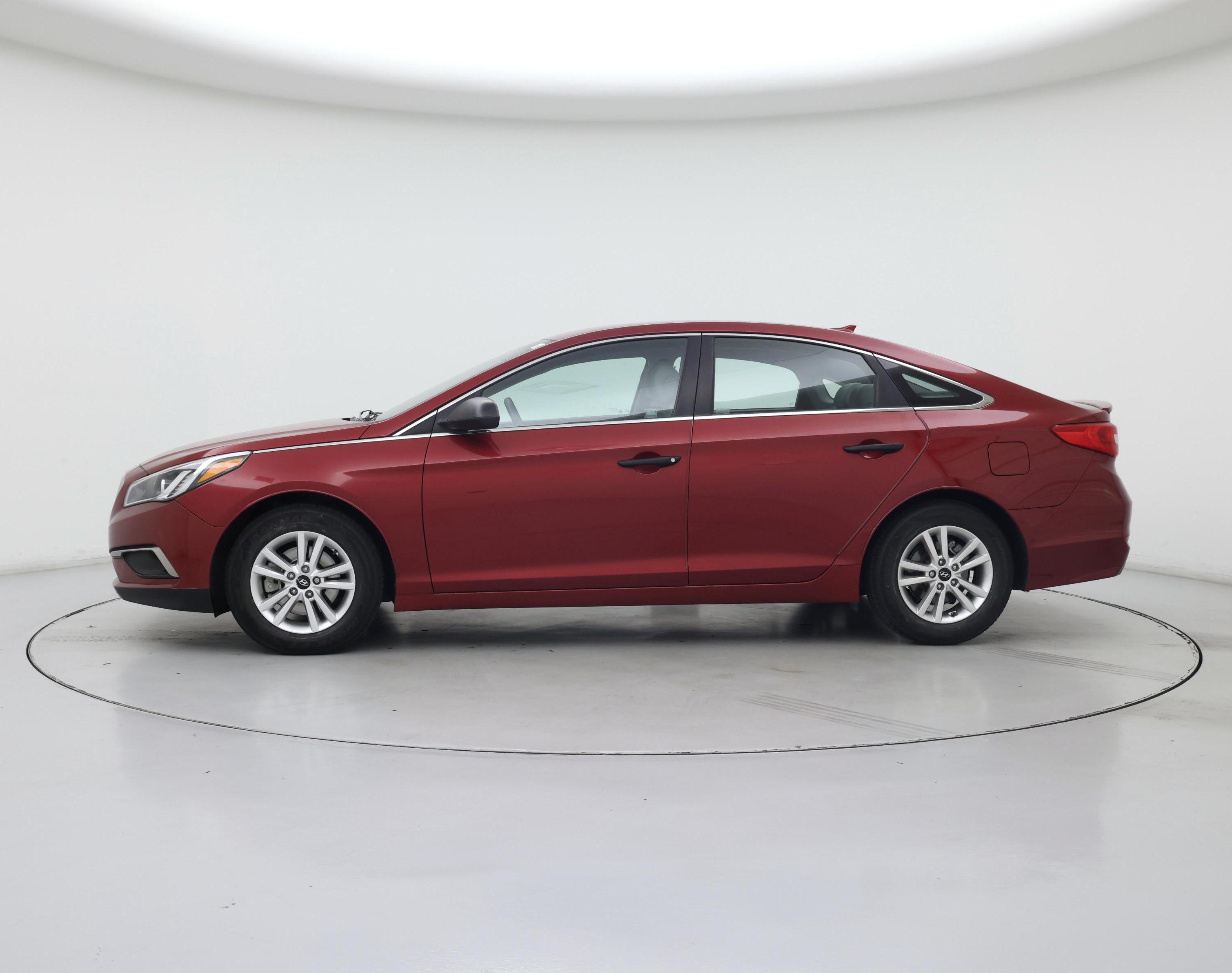 Thumbnail: 2016 Hyundai Sonata - 3
