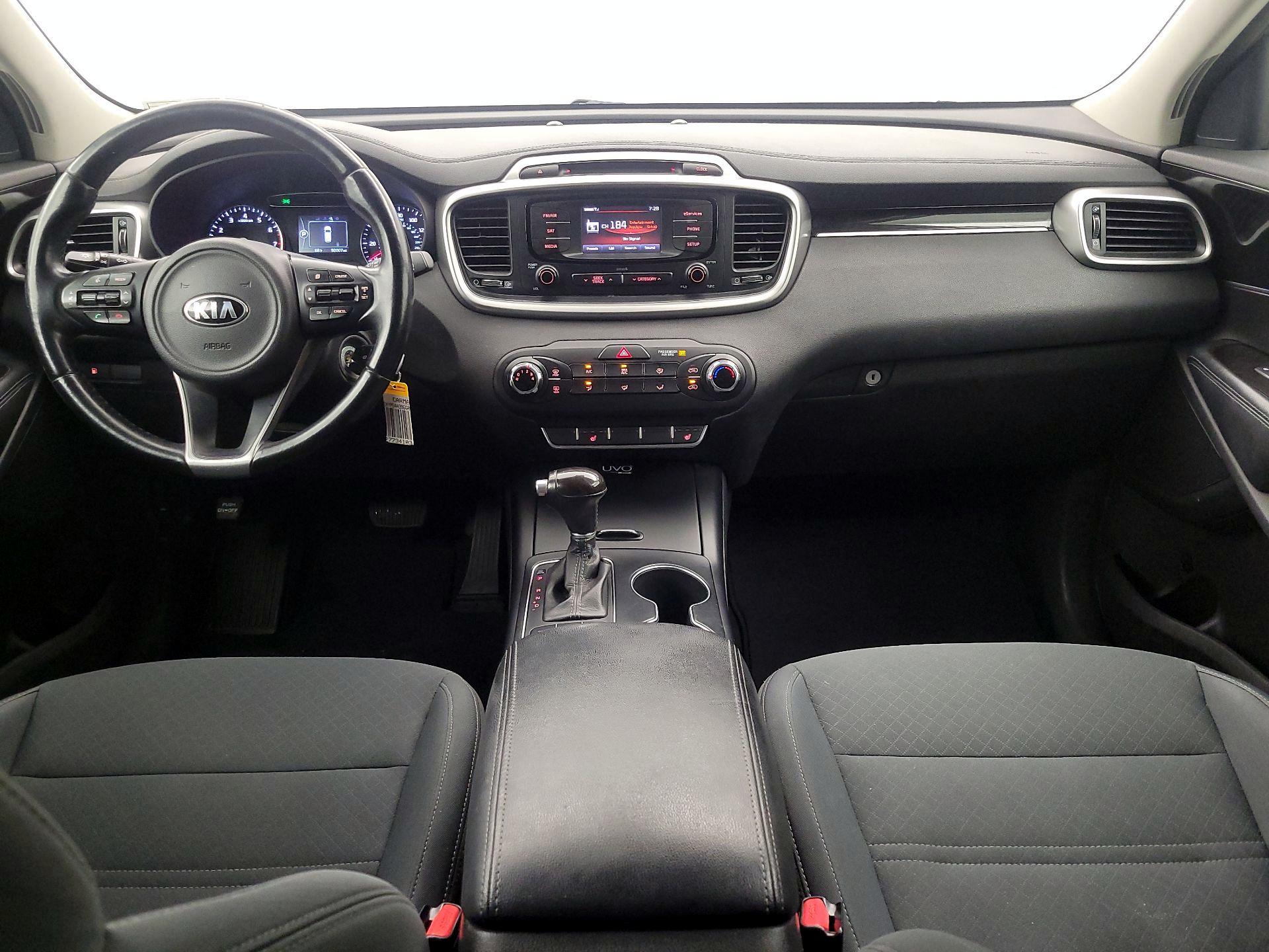 Thumbnail: 2016 Kia Sorento - 9
