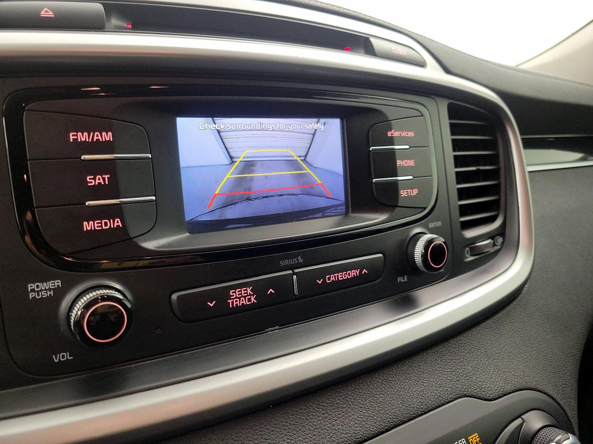 Thumbnail: 2016 Kia Sorento - 14