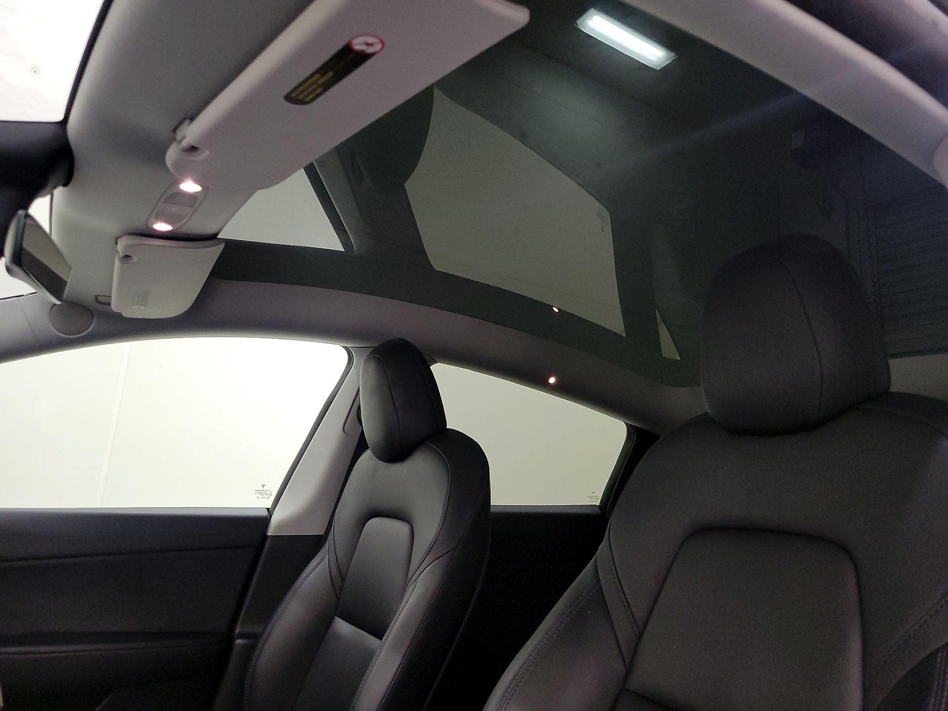 Thumbnail: 2021 Tesla Model Y - 18