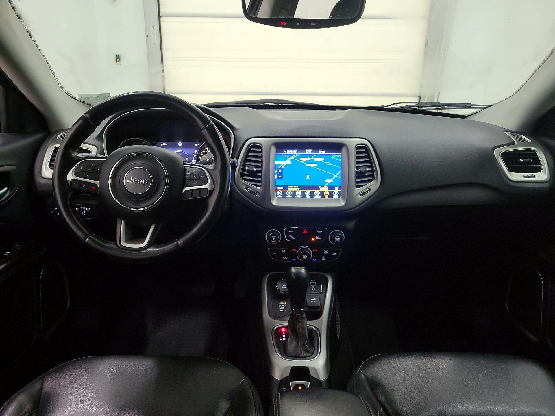 Thumbnail: 2018 Jeep Compass - 9