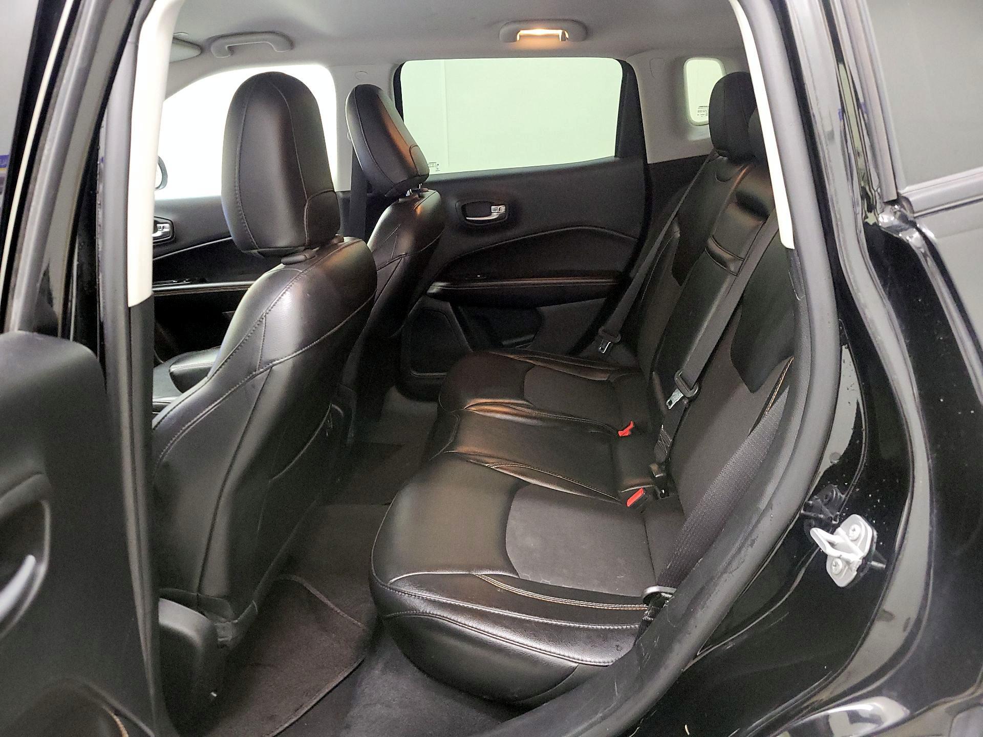 Thumbnail: 2018 Jeep Compass - 20