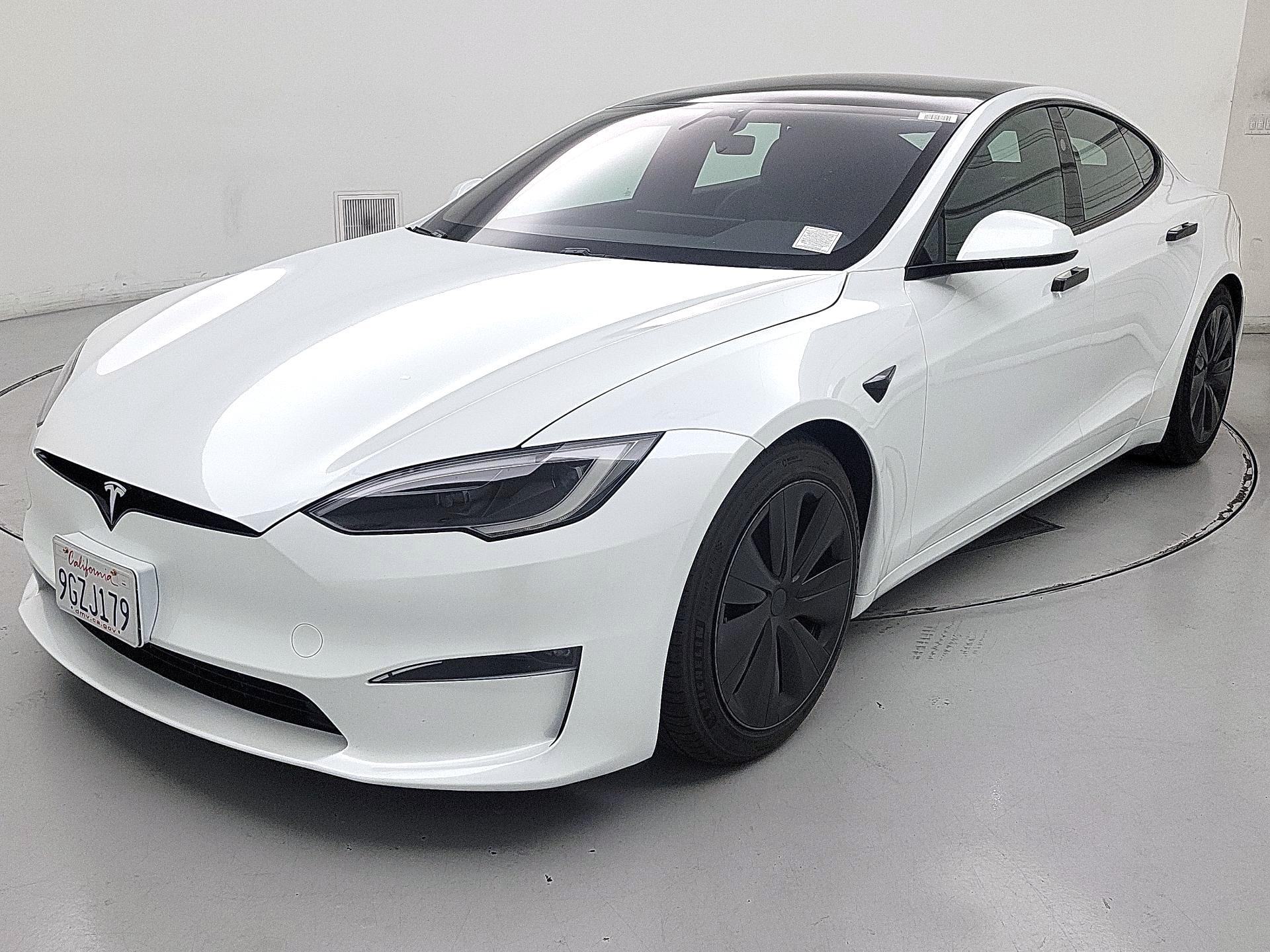 Thumbnail: 2023 Tesla Model S - 3