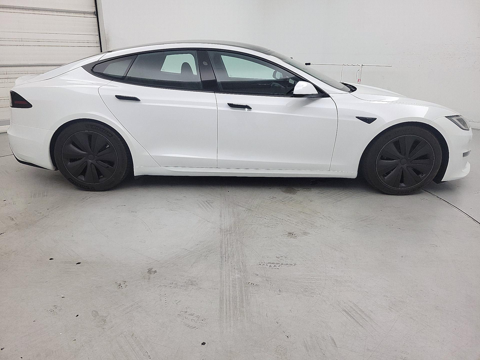 Thumbnail: 2023 Tesla Model S - 4
