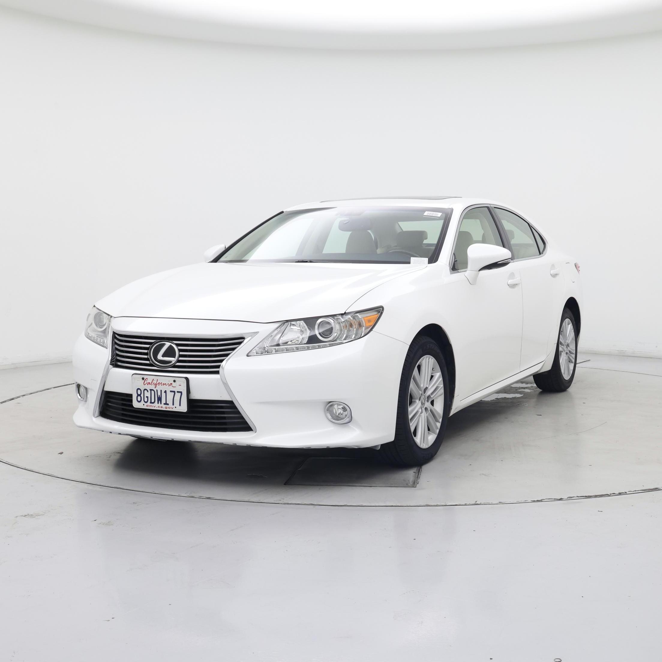Thumbnail: 2015 Lexus ES - 4