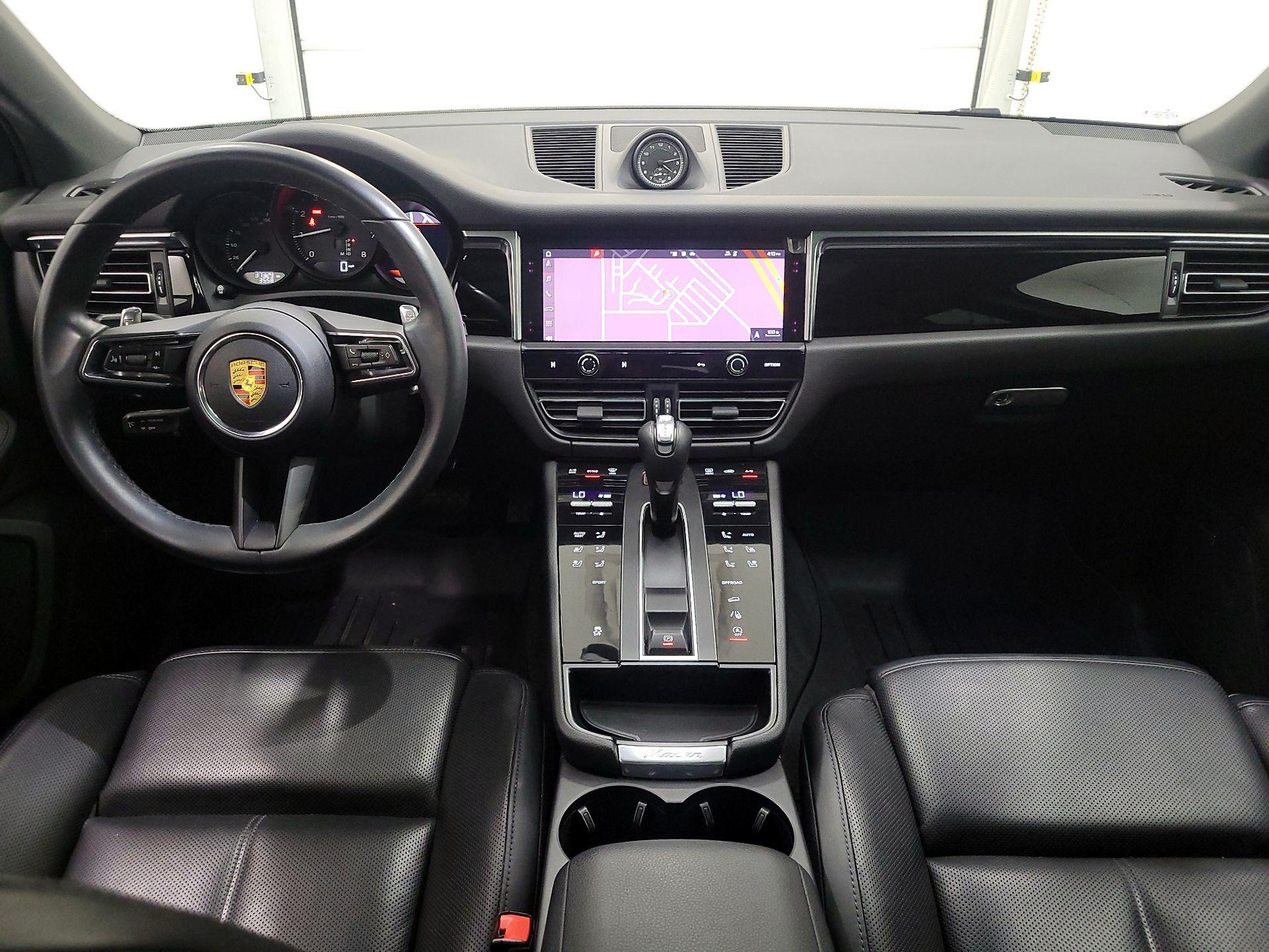Thumbnail: 2022 Porsche Macan - 9