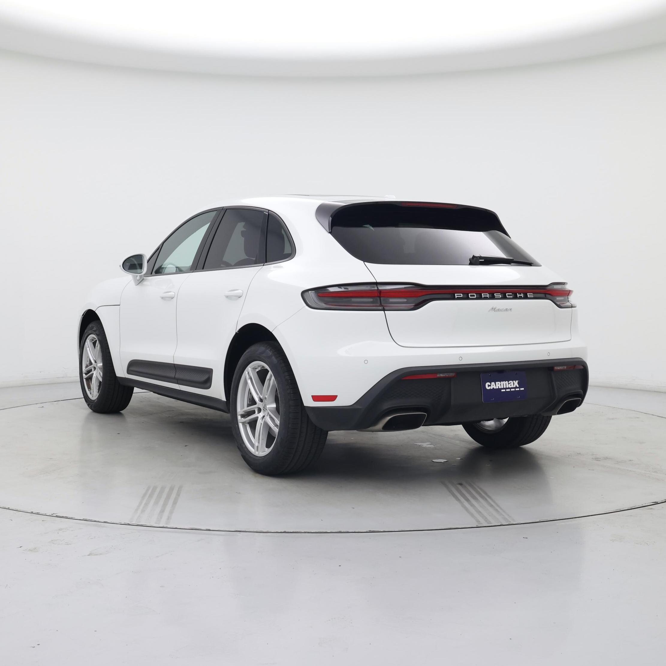 Thumbnail: 2022 Porsche Macan - 2