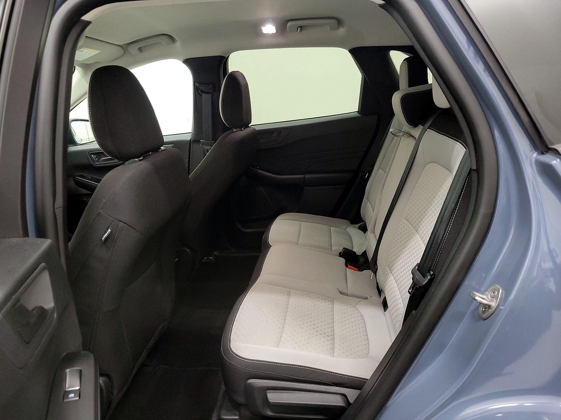 Thumbnail: 2023 Ford Escape - 20