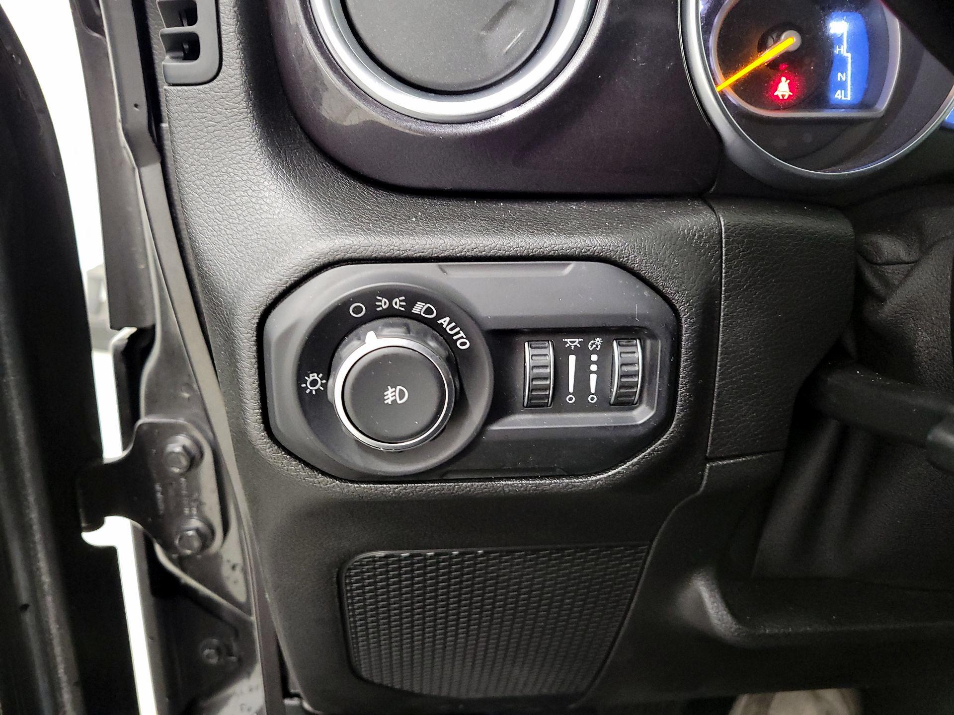 Thumbnail: 2021 Jeep Wrangler - 13
