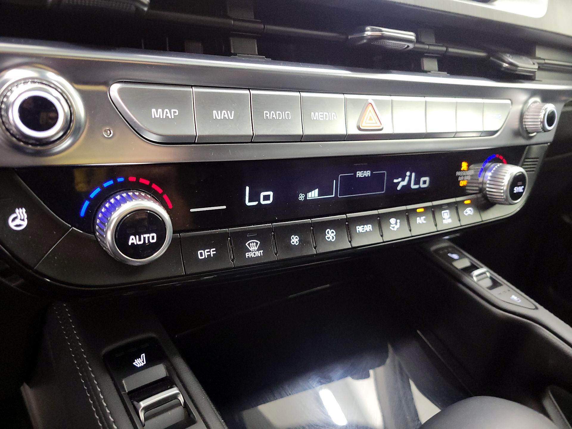 Thumbnail: 2024 Kia Telluride - 17