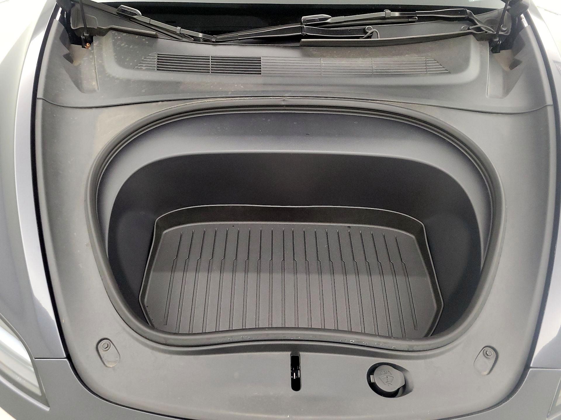 Thumbnail: 2025 Tesla Model 3 - 20