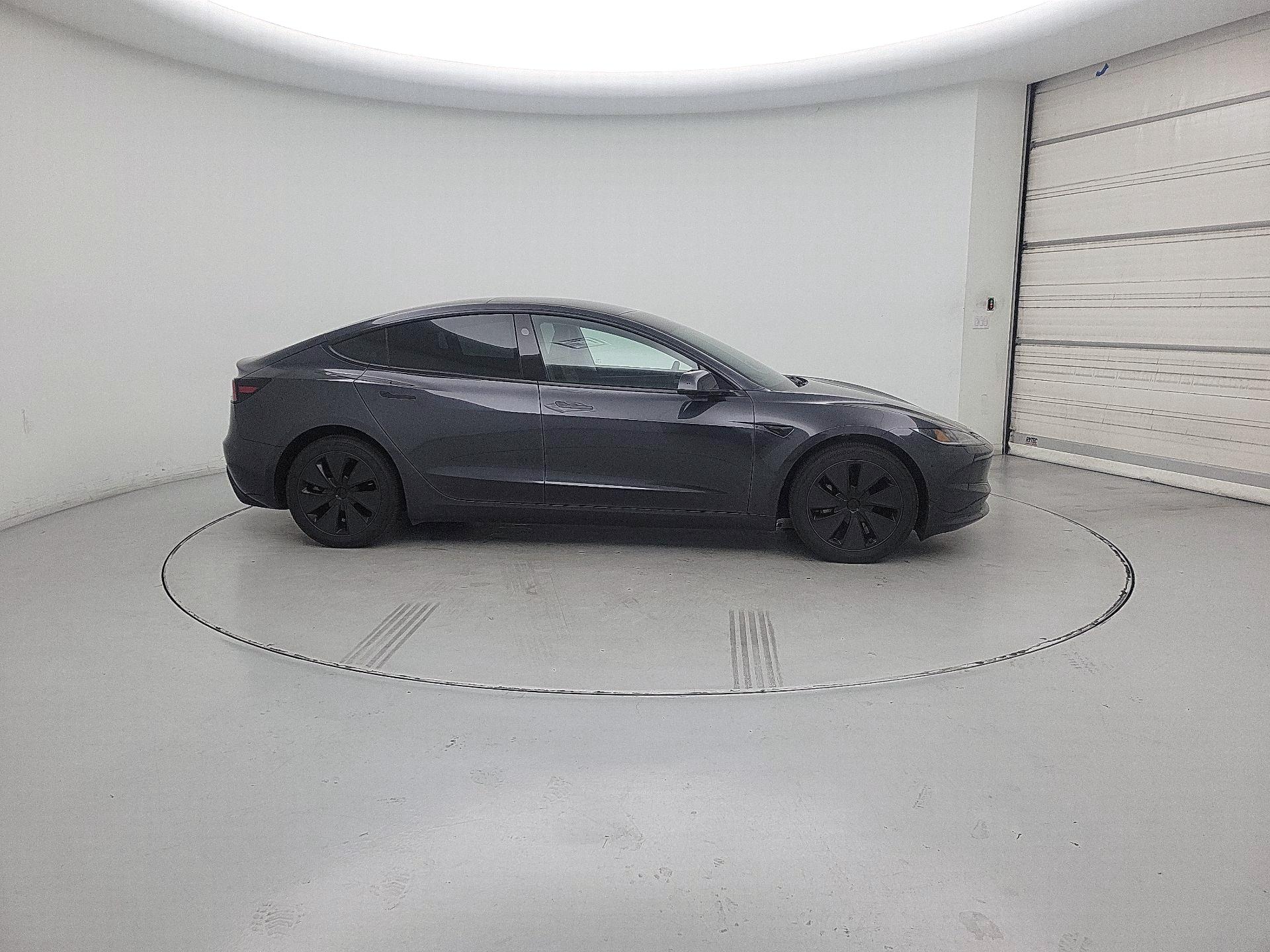 Thumbnail: 2025 Tesla Model 3 - 4