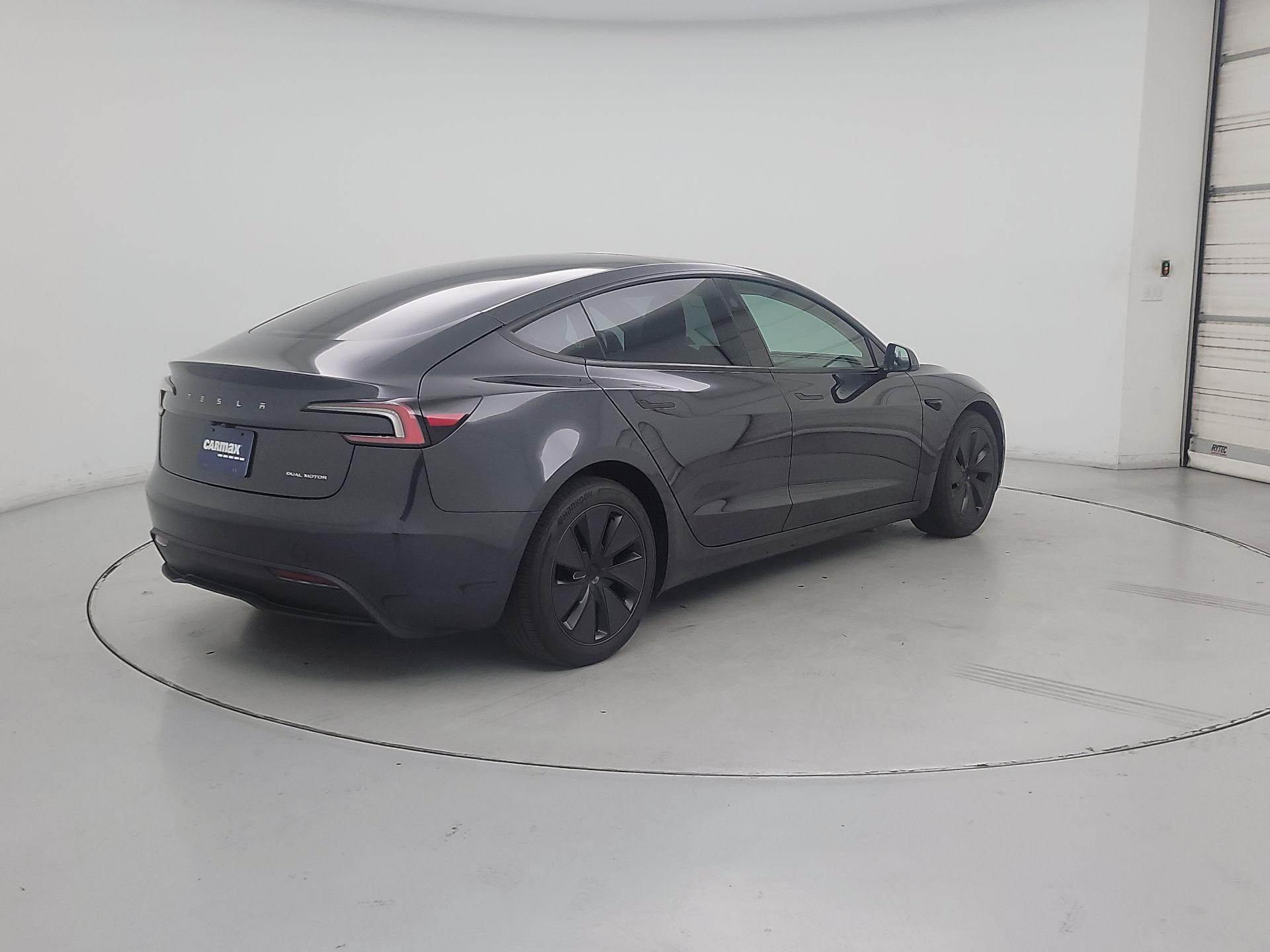 Thumbnail: 2025 Tesla Model 3 - 5