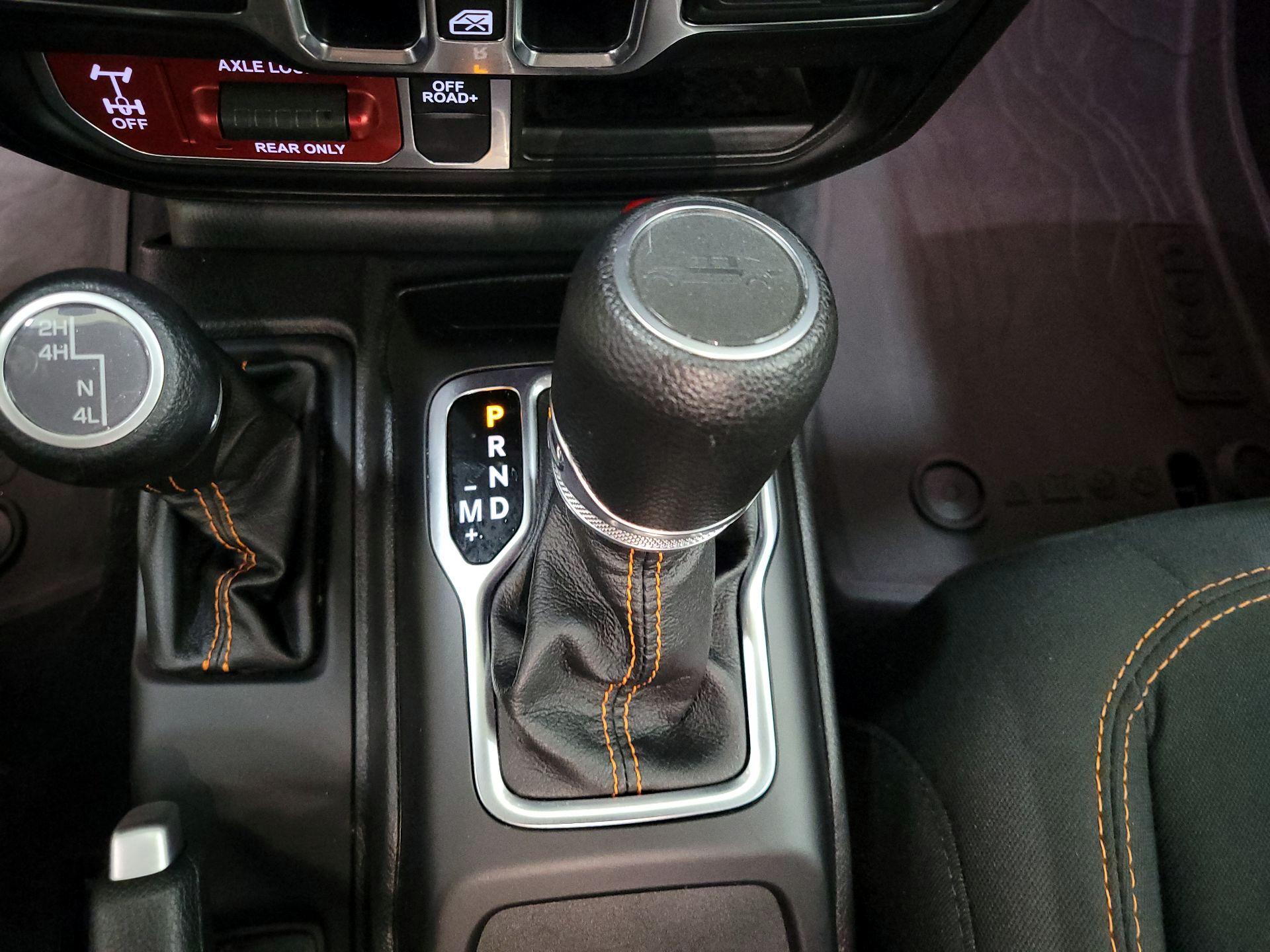 Thumbnail: 2023 Jeep Gladiator - 18