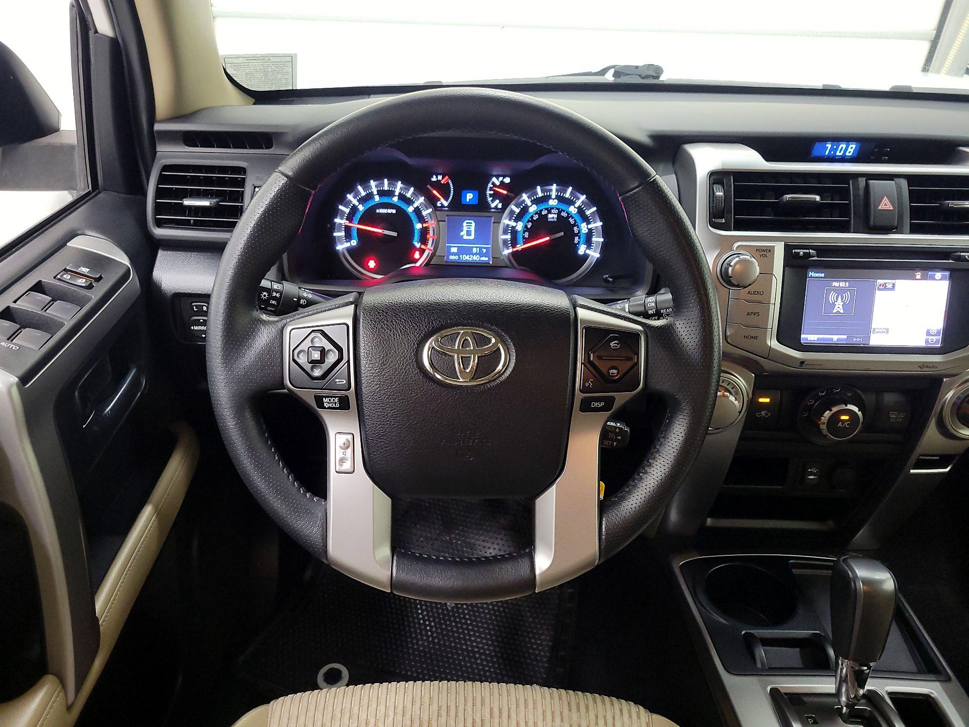 Thumbnail: 2014 Toyota 4Runner - 10