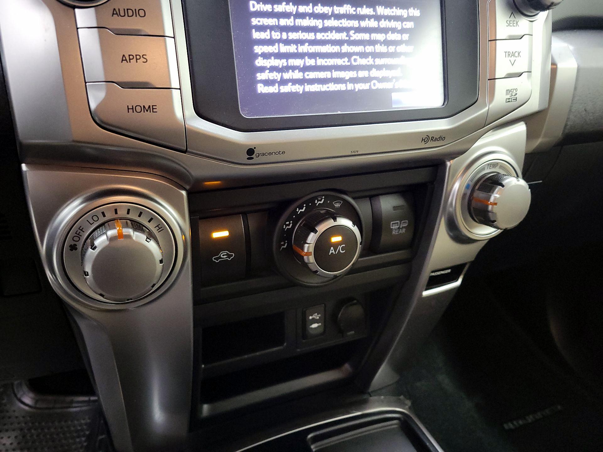 Thumbnail: 2014 Toyota 4Runner - 15