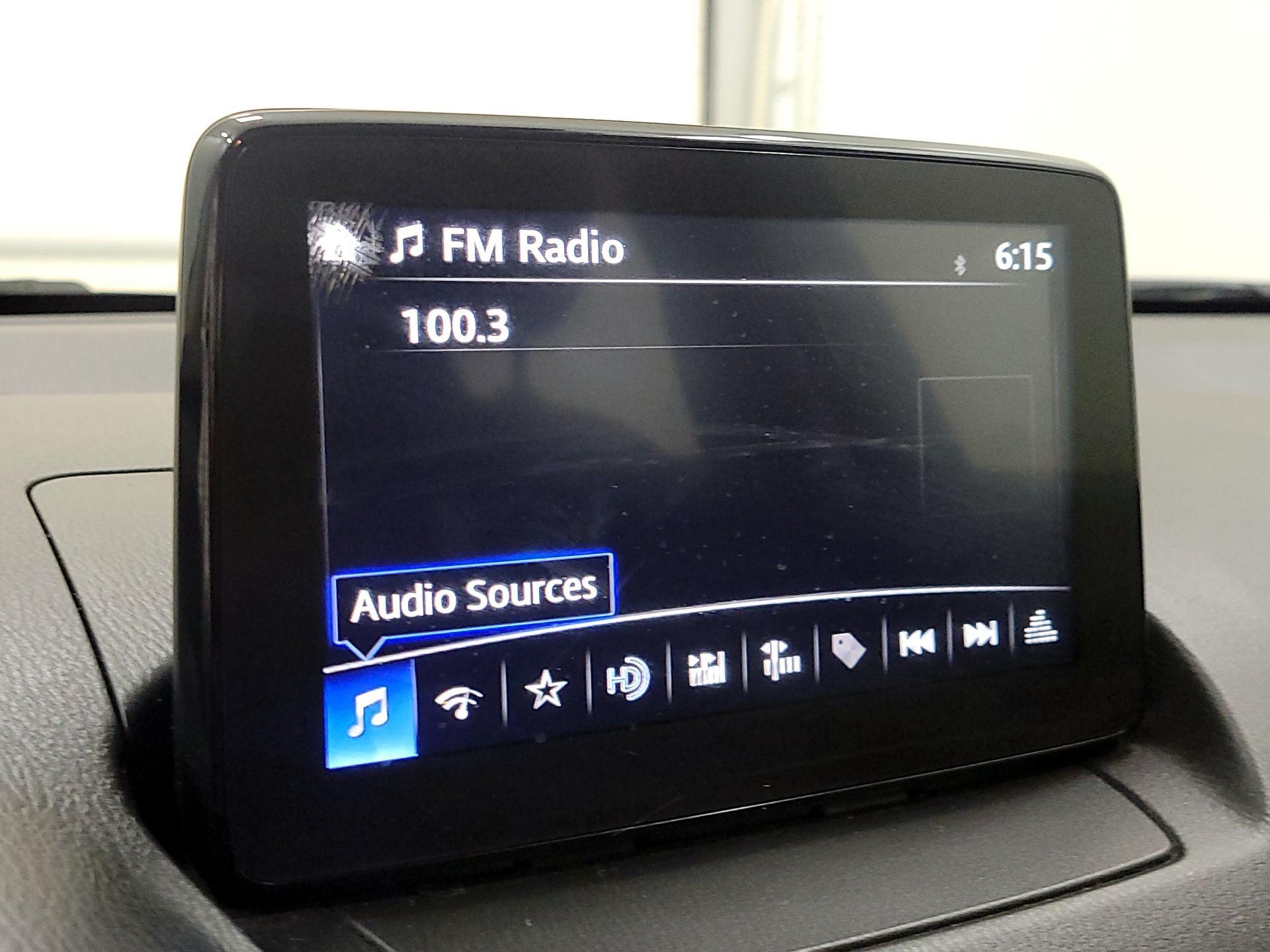 Thumbnail: 2020 Toyota Yaris - 15