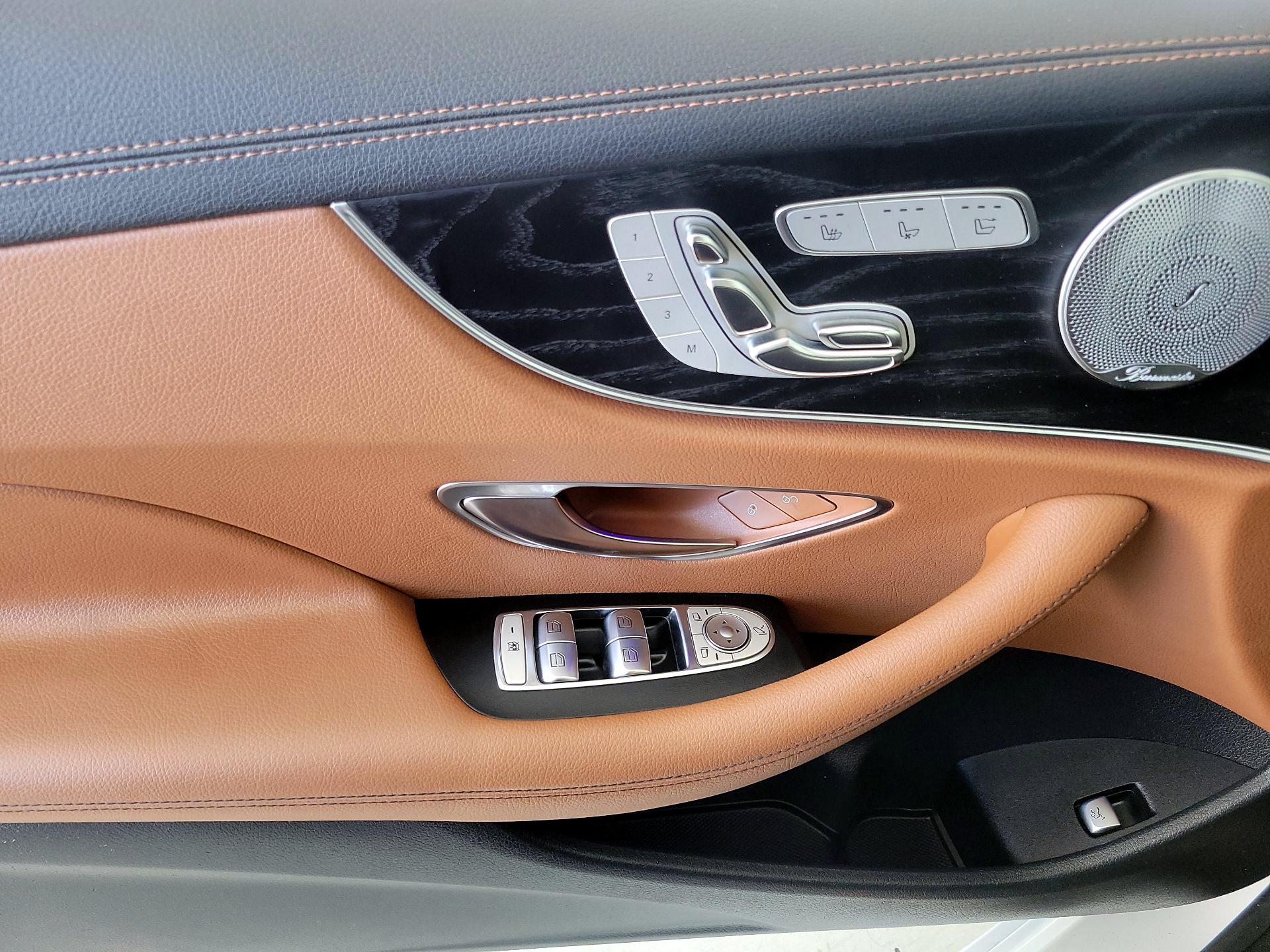 Thumbnail: 2019 Mercedes-Benz E-Class - 12