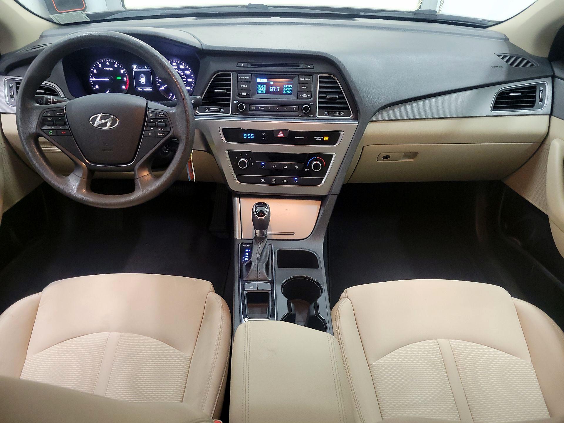 Thumbnail: 2015 Hyundai Sonata - 9