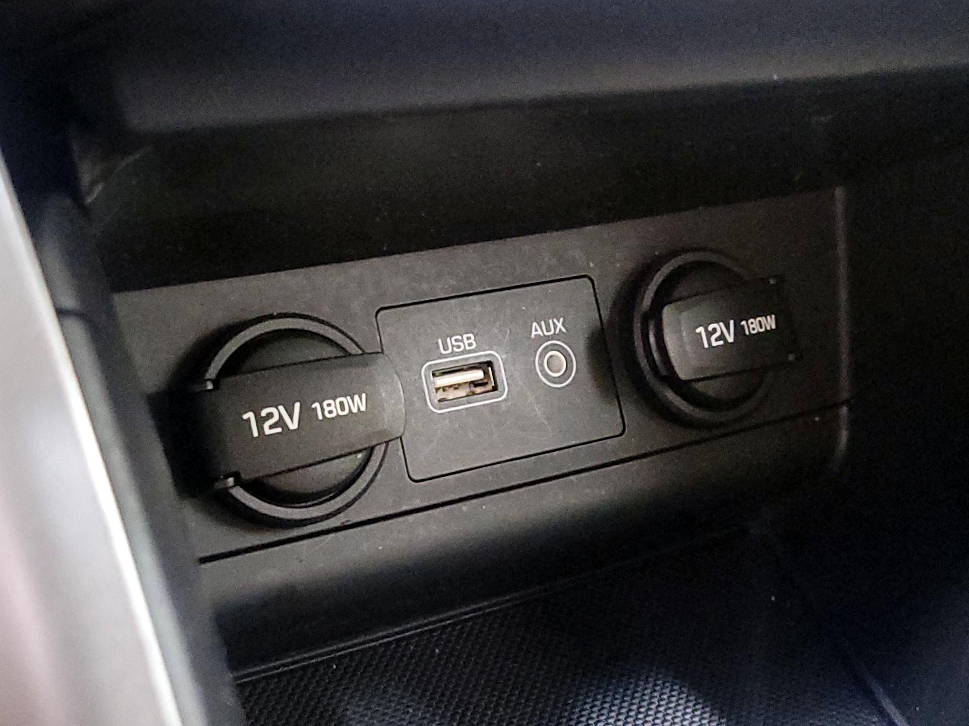Thumbnail: 2015 Hyundai Sonata - 17