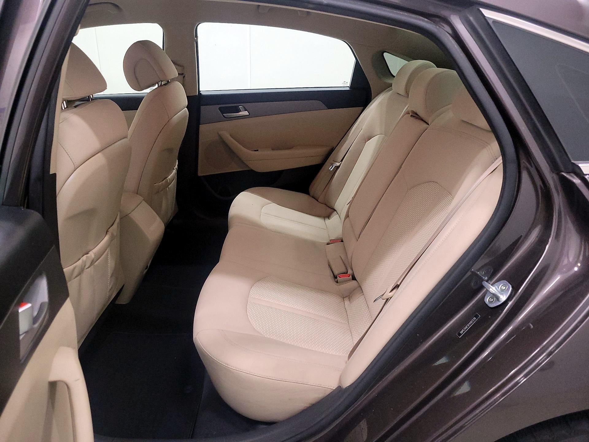 Thumbnail: 2015 Hyundai Sonata - 18