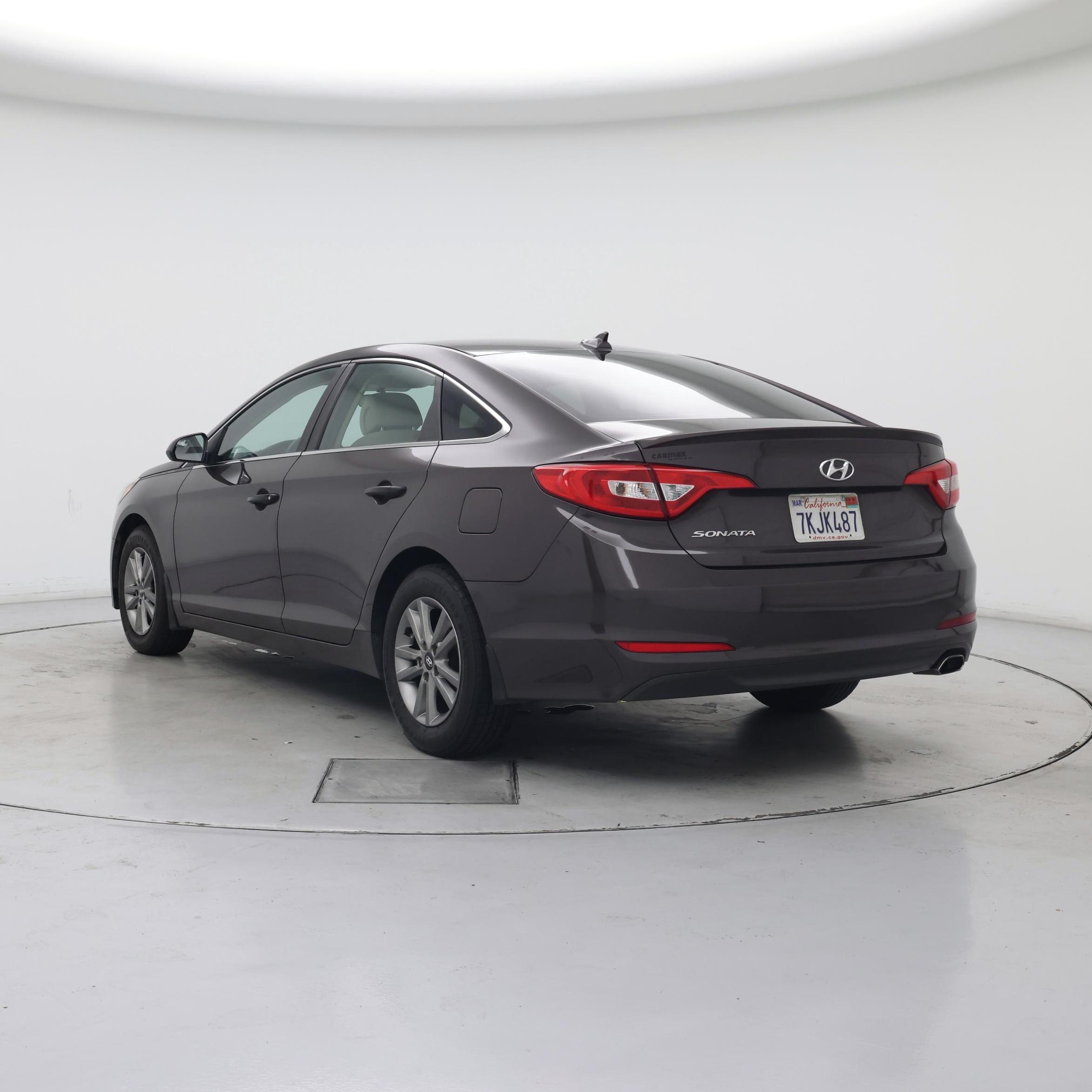 Thumbnail: 2015 Hyundai Sonata - 2