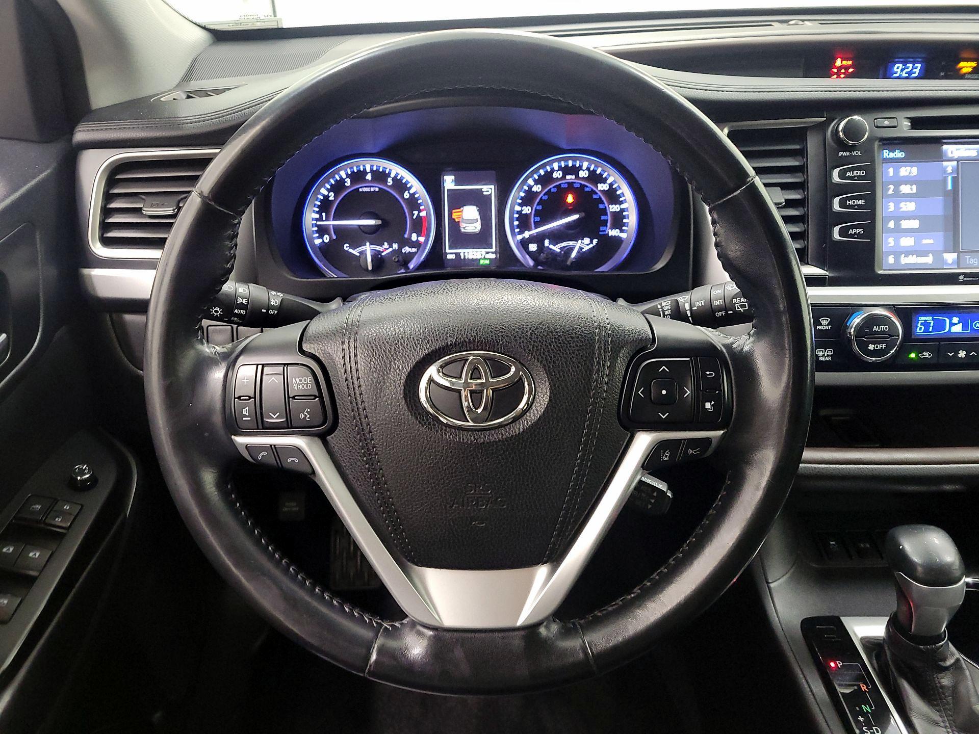 Thumbnail: 2018 Toyota Highlander - 10