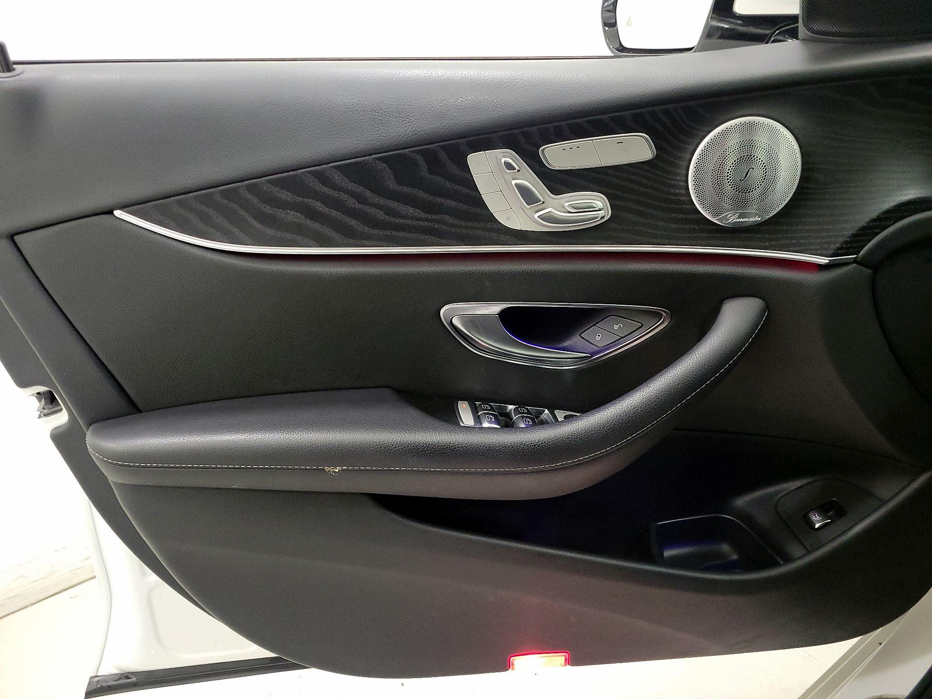 Thumbnail: 2019 Mercedes-Benz E-Class - 12