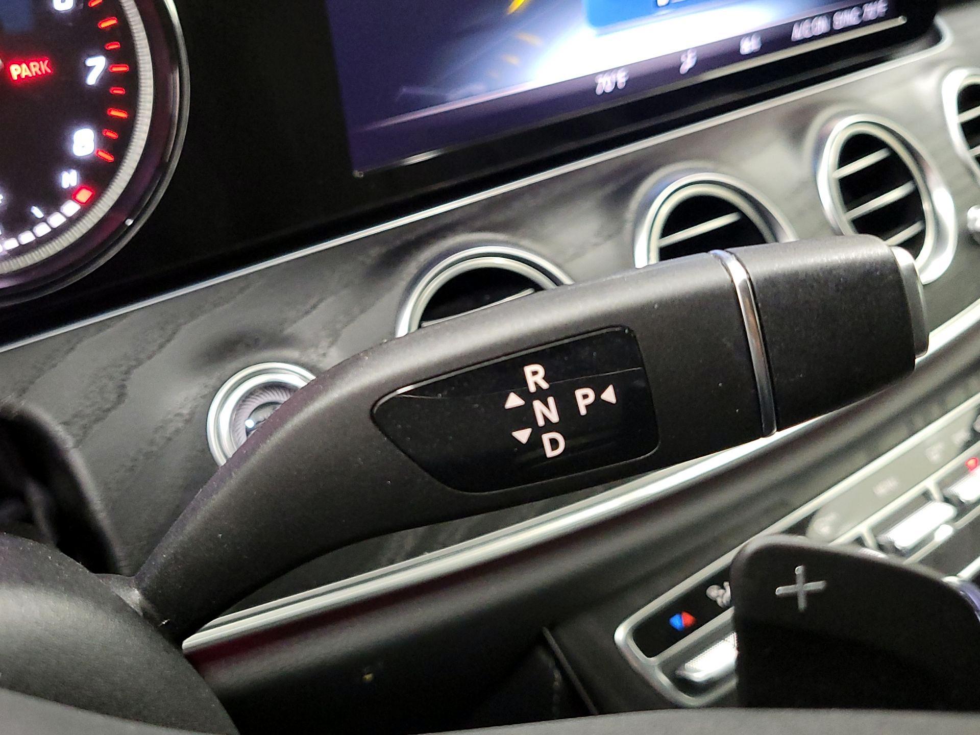 Thumbnail: 2019 Mercedes-Benz E-Class - 18