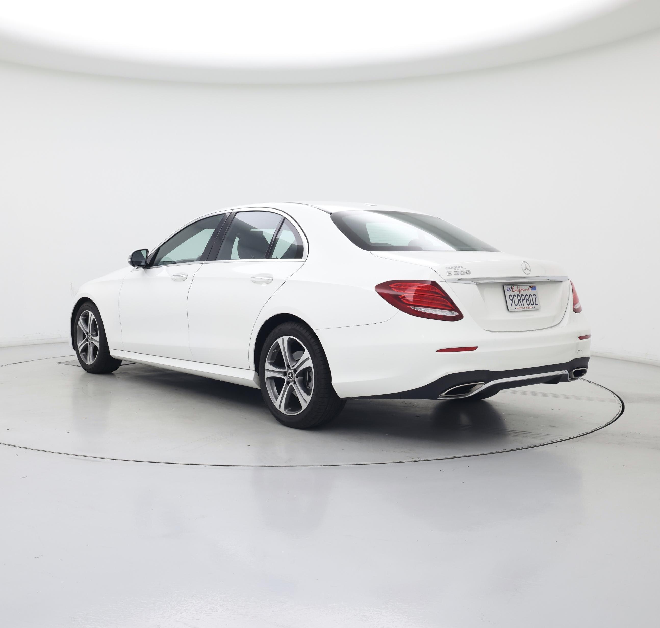 Thumbnail: 2019 Mercedes-Benz E-Class - 2