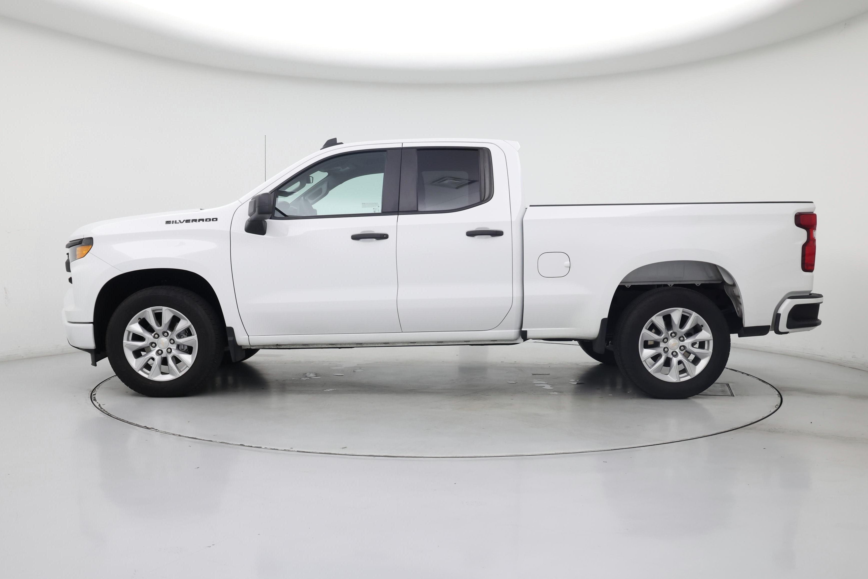 Thumbnail: 2022 Chevrolet Silverado 1500 - 3