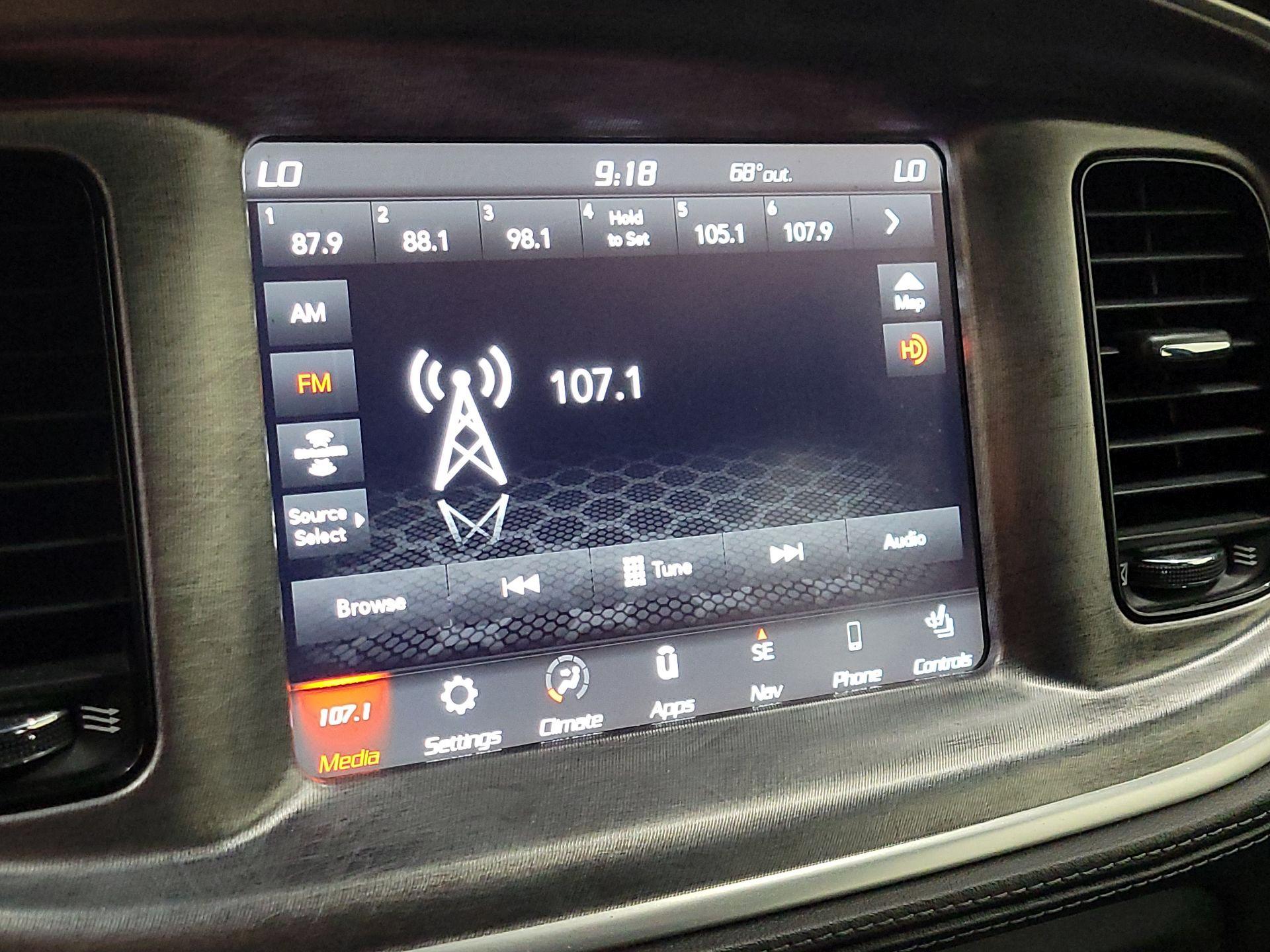 Thumbnail: 2020 Dodge Charger - 16