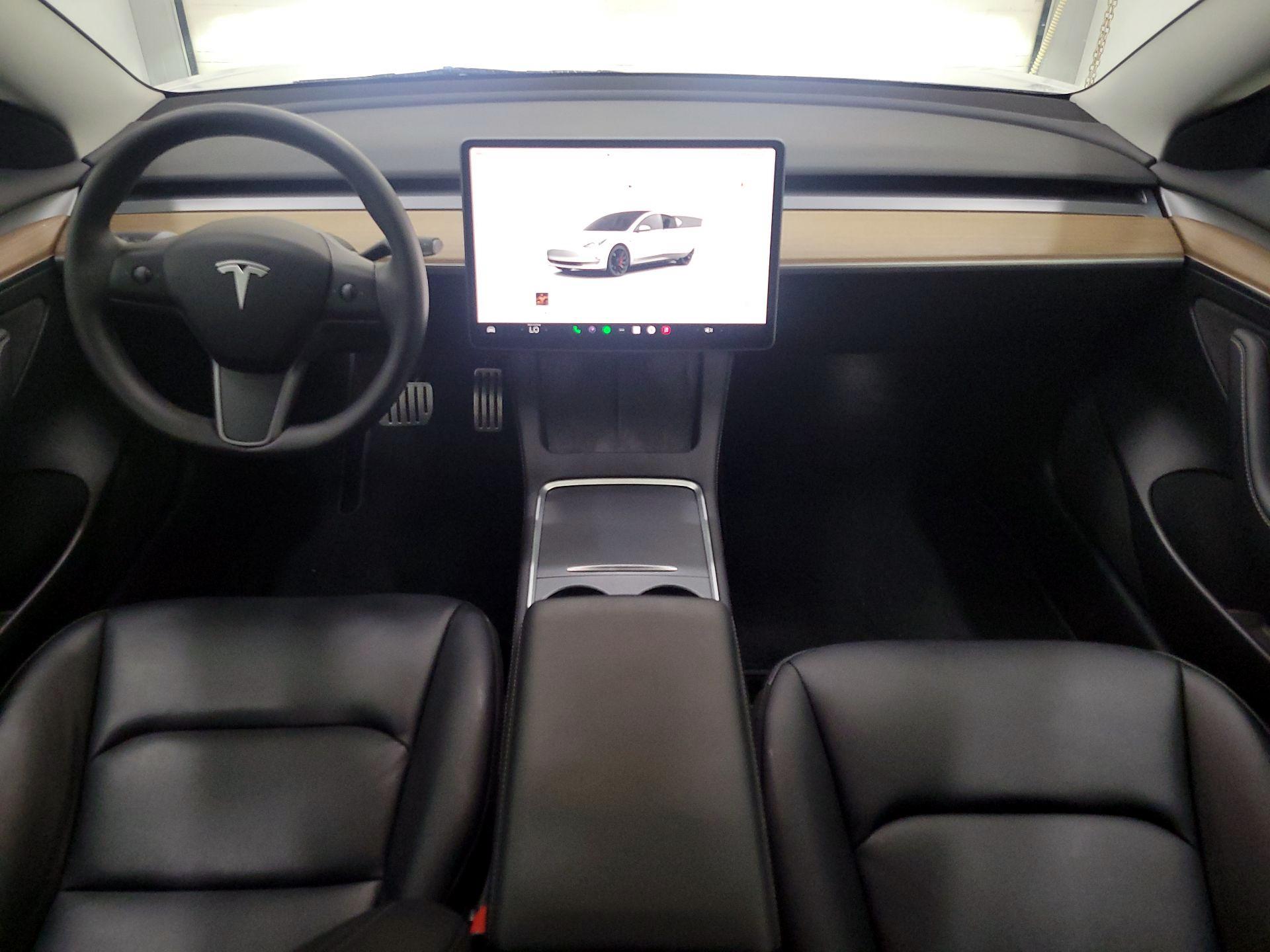 Thumbnail: 2023 Tesla Model 3 - 9