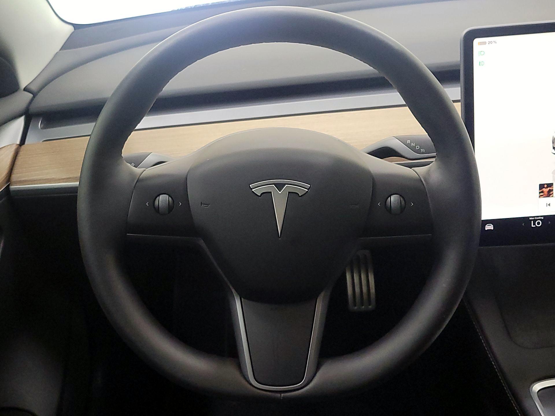 Thumbnail: 2023 Tesla Model 3 - 10