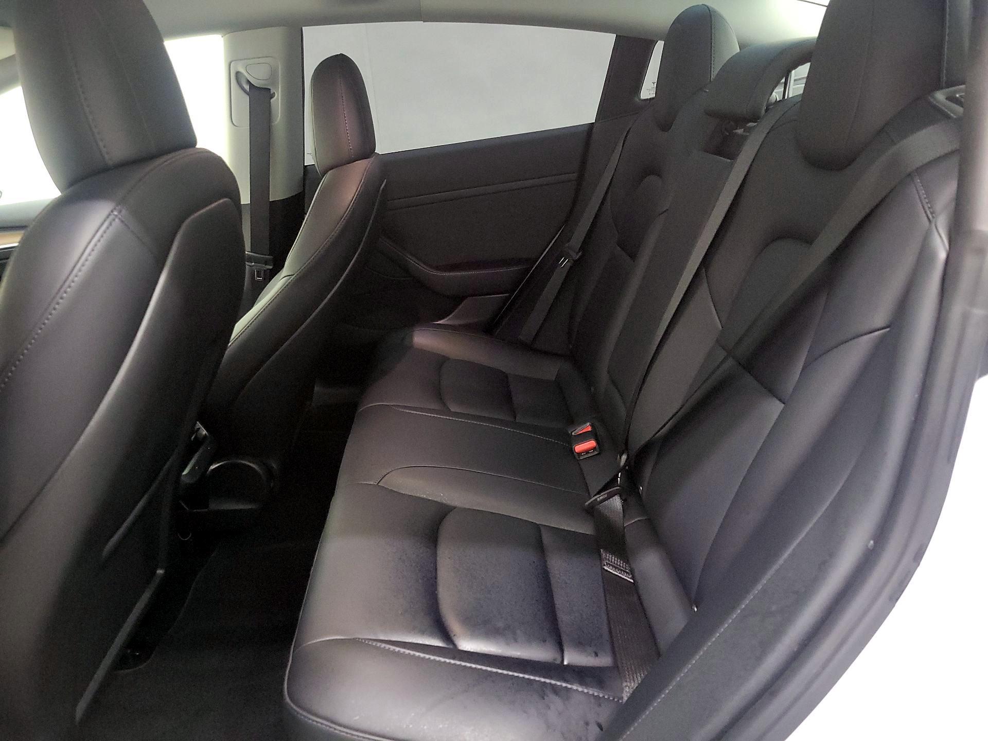 Thumbnail: 2023 Tesla Model 3 - 19