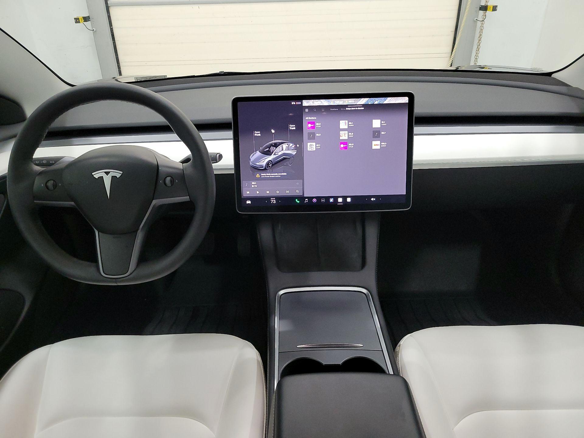 Thumbnail: 2023 Tesla Model 3 - 9