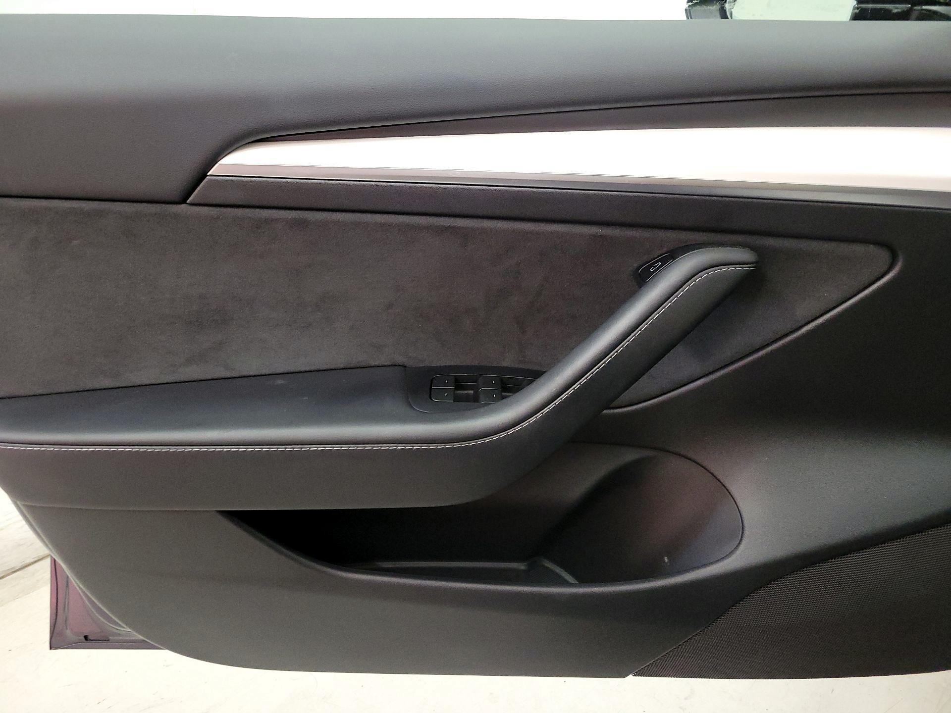 Thumbnail: 2023 Tesla Model 3 - 12