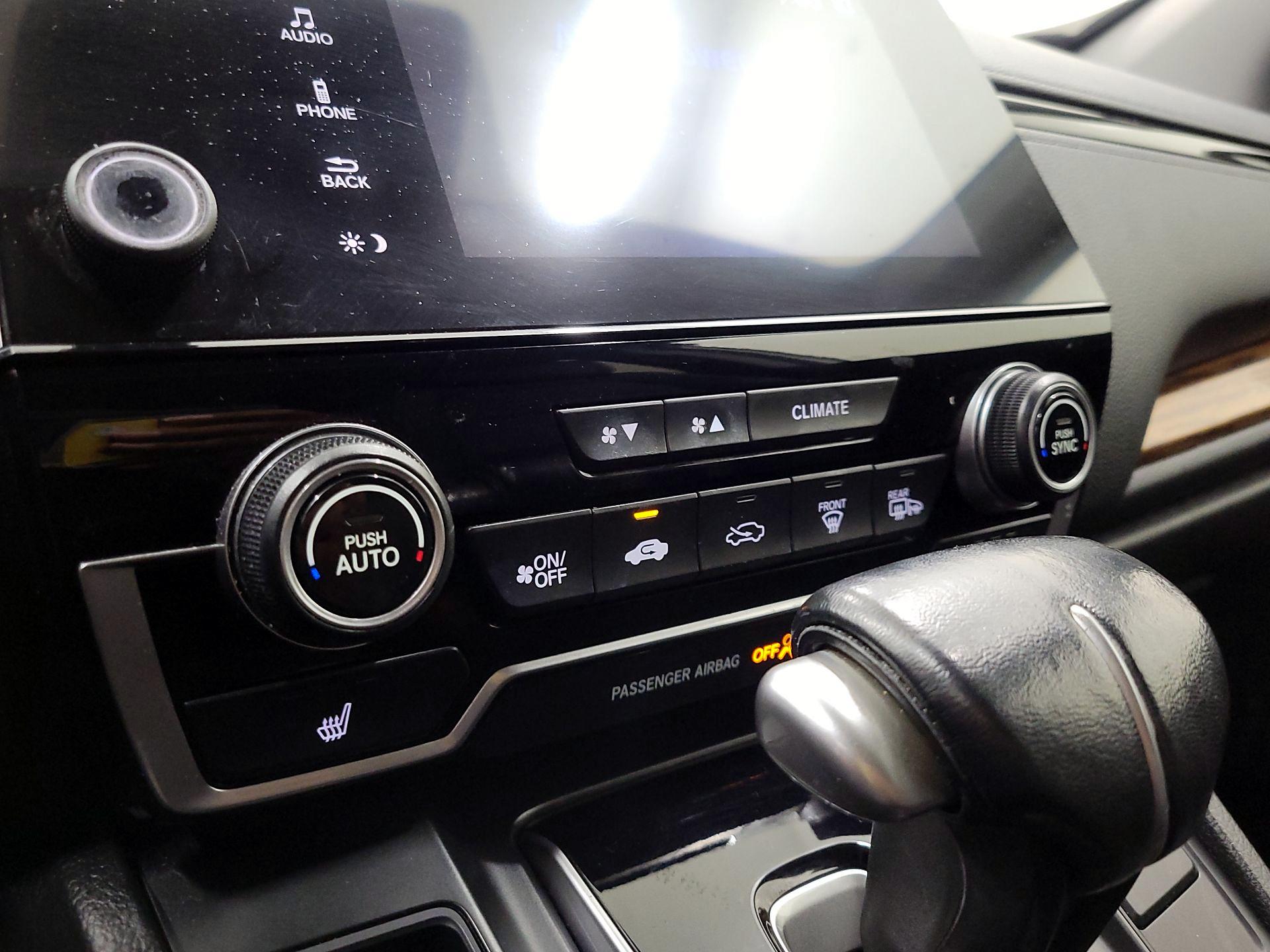 Thumbnail: 2019 Honda CR-V - 17