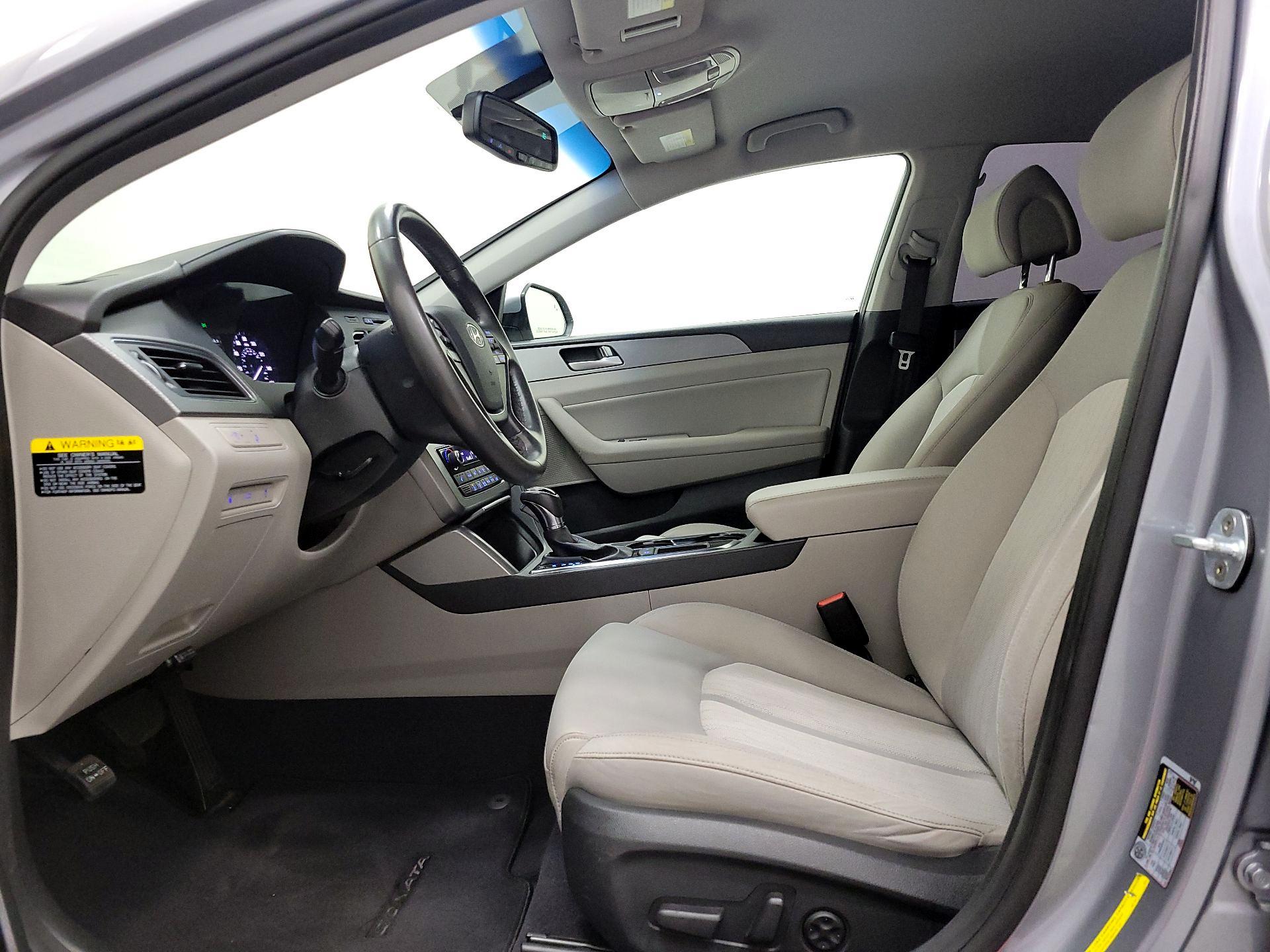 Thumbnail: 2016 Hyundai Sonata - 11