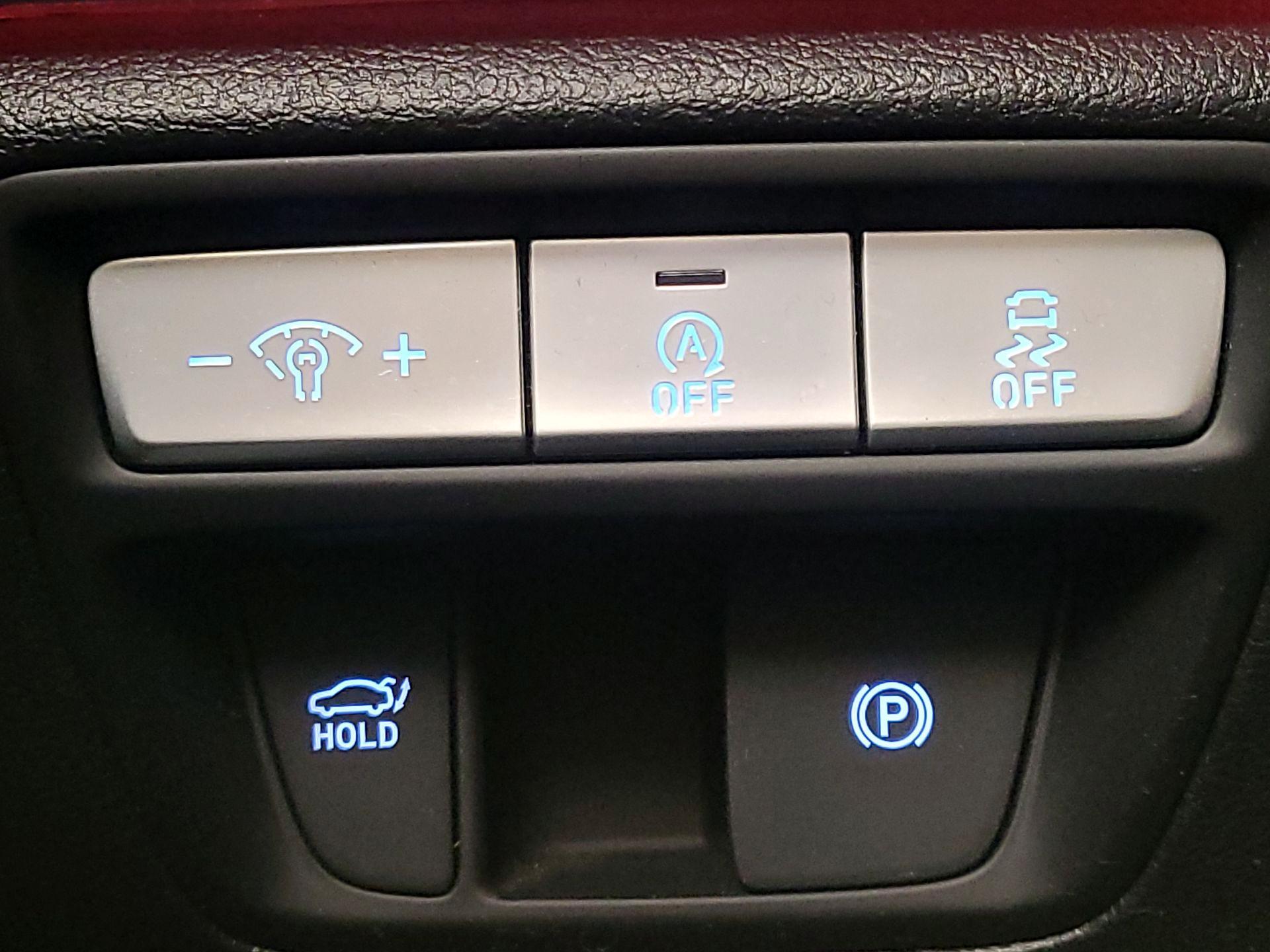 Thumbnail: 2024 Genesis G80 - 13