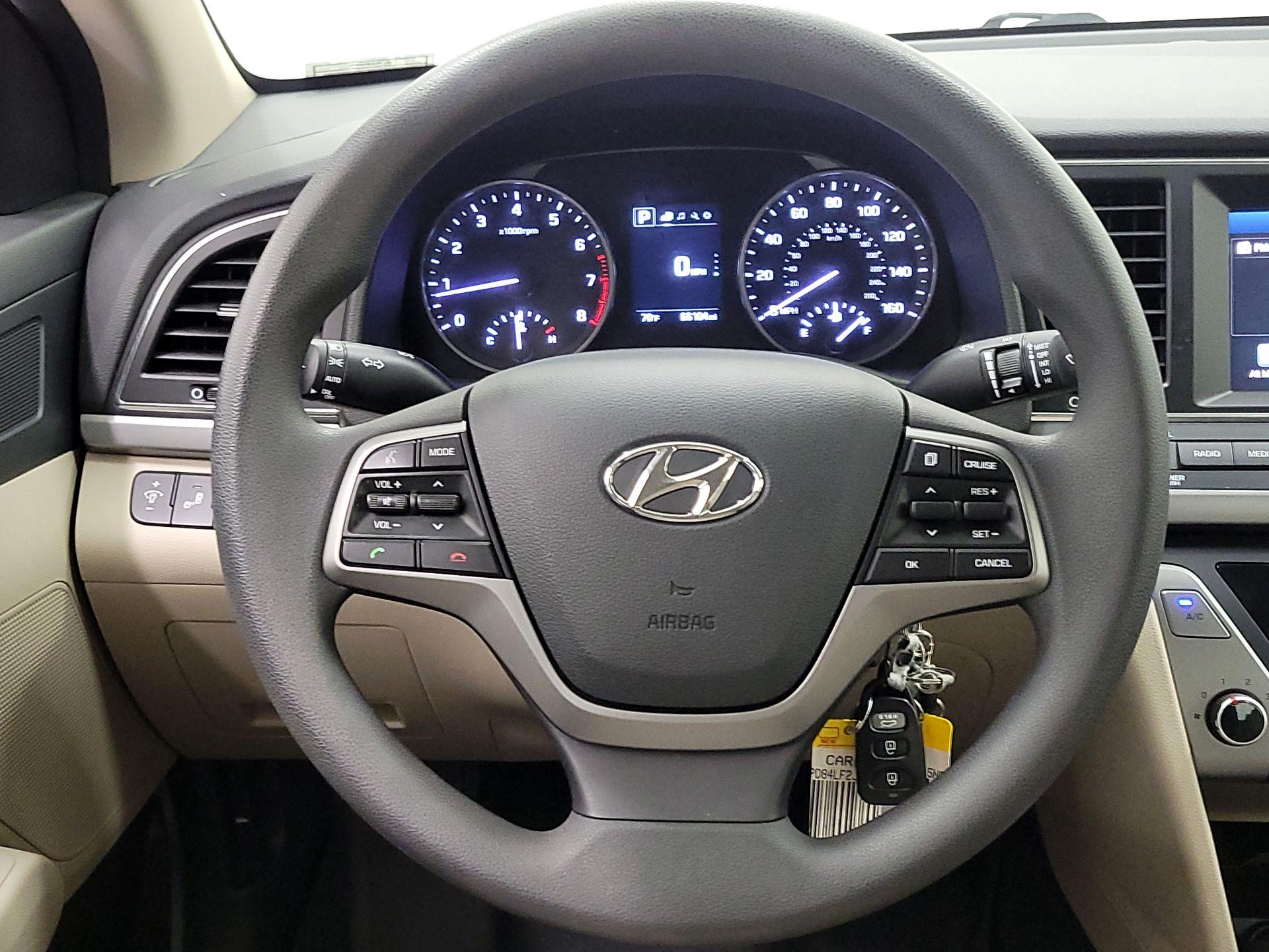 Thumbnail: 2018 Hyundai Elantra - 10