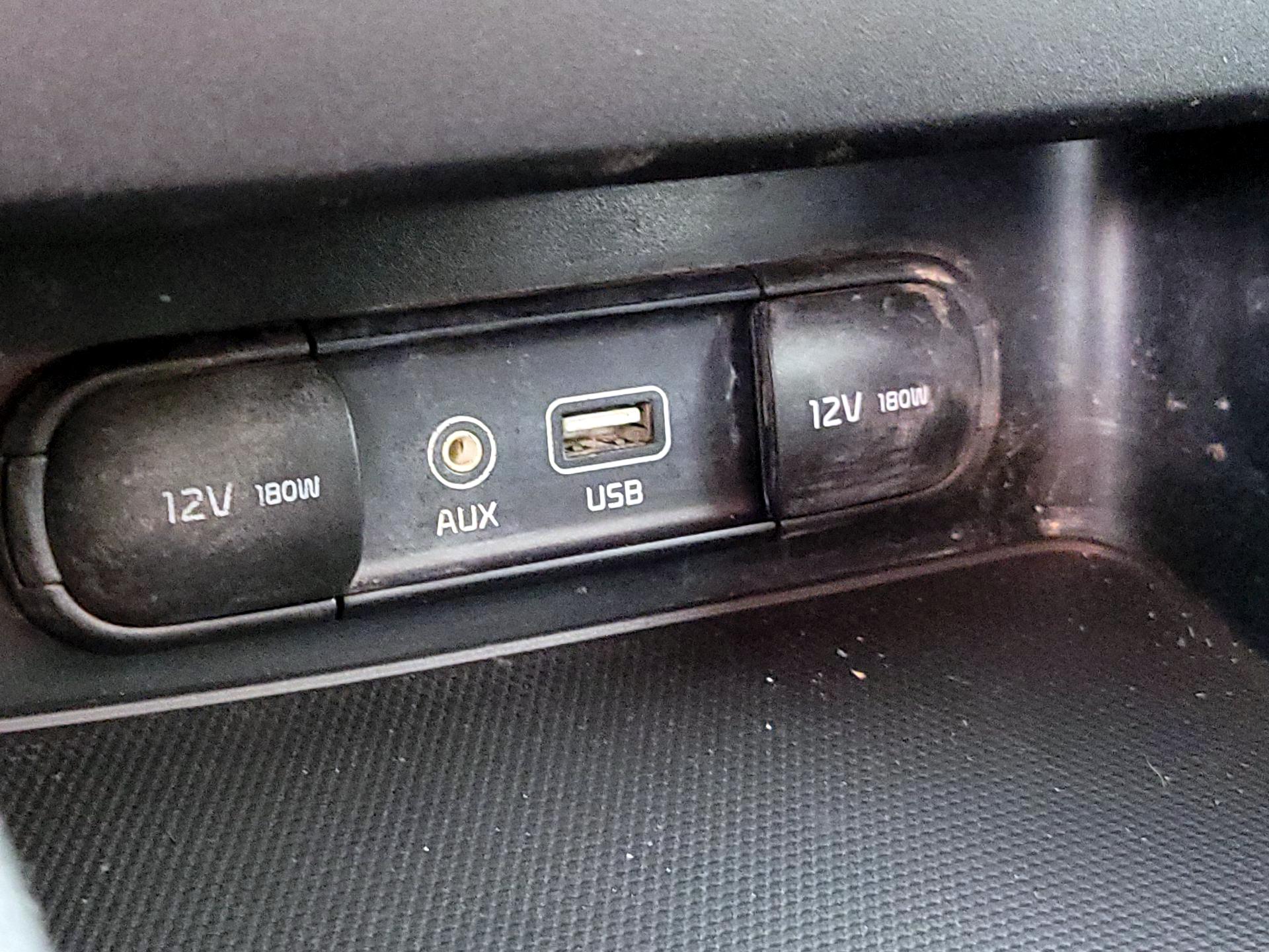 Thumbnail: 2021 Kia Forte - 18