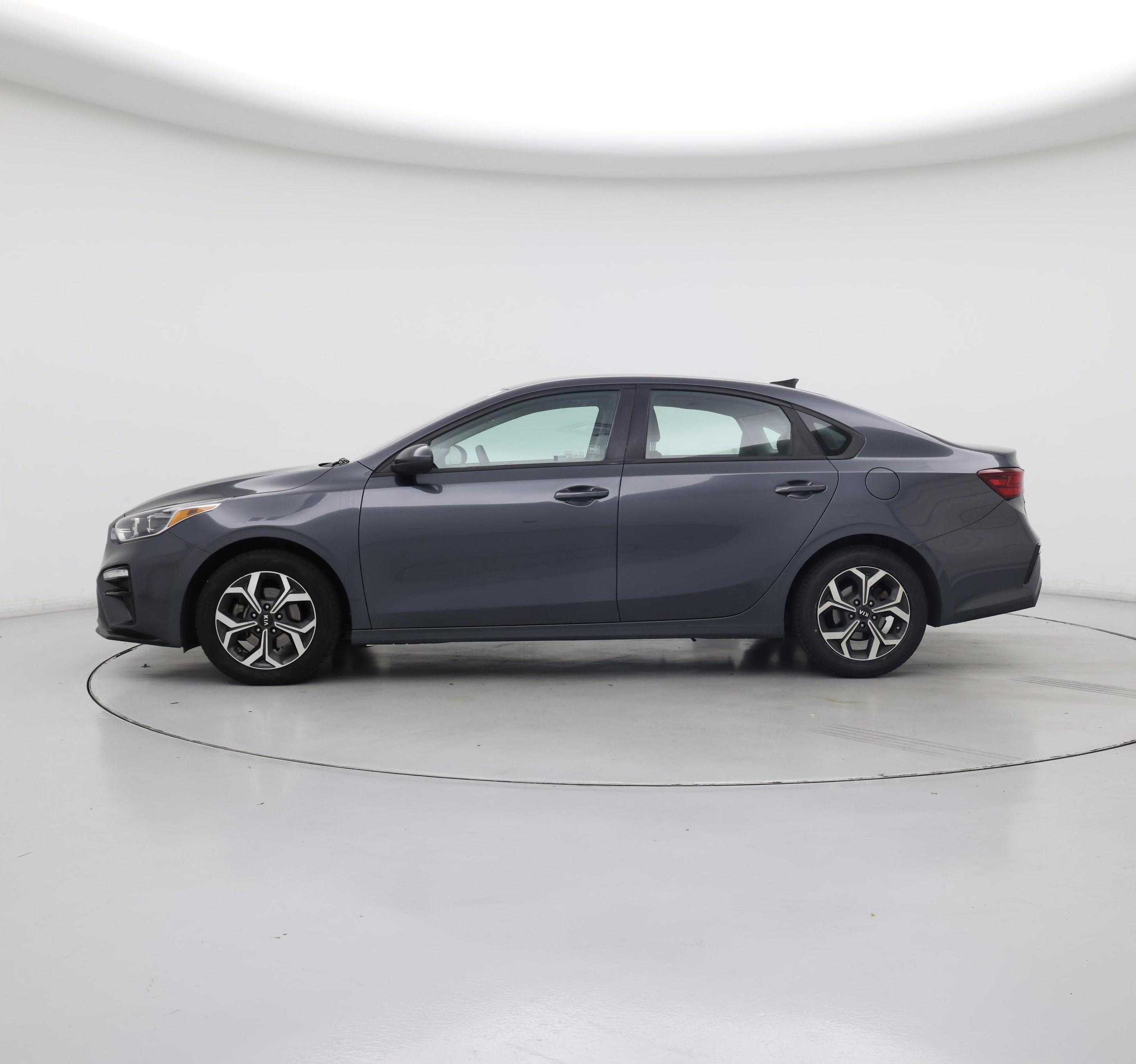 Thumbnail: 2021 Kia Forte - 3