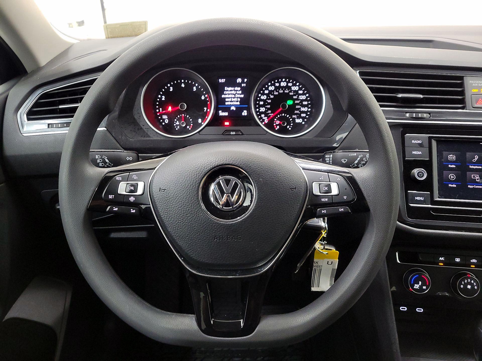 Thumbnail: 2021 Volkswagen Tiguan - 10