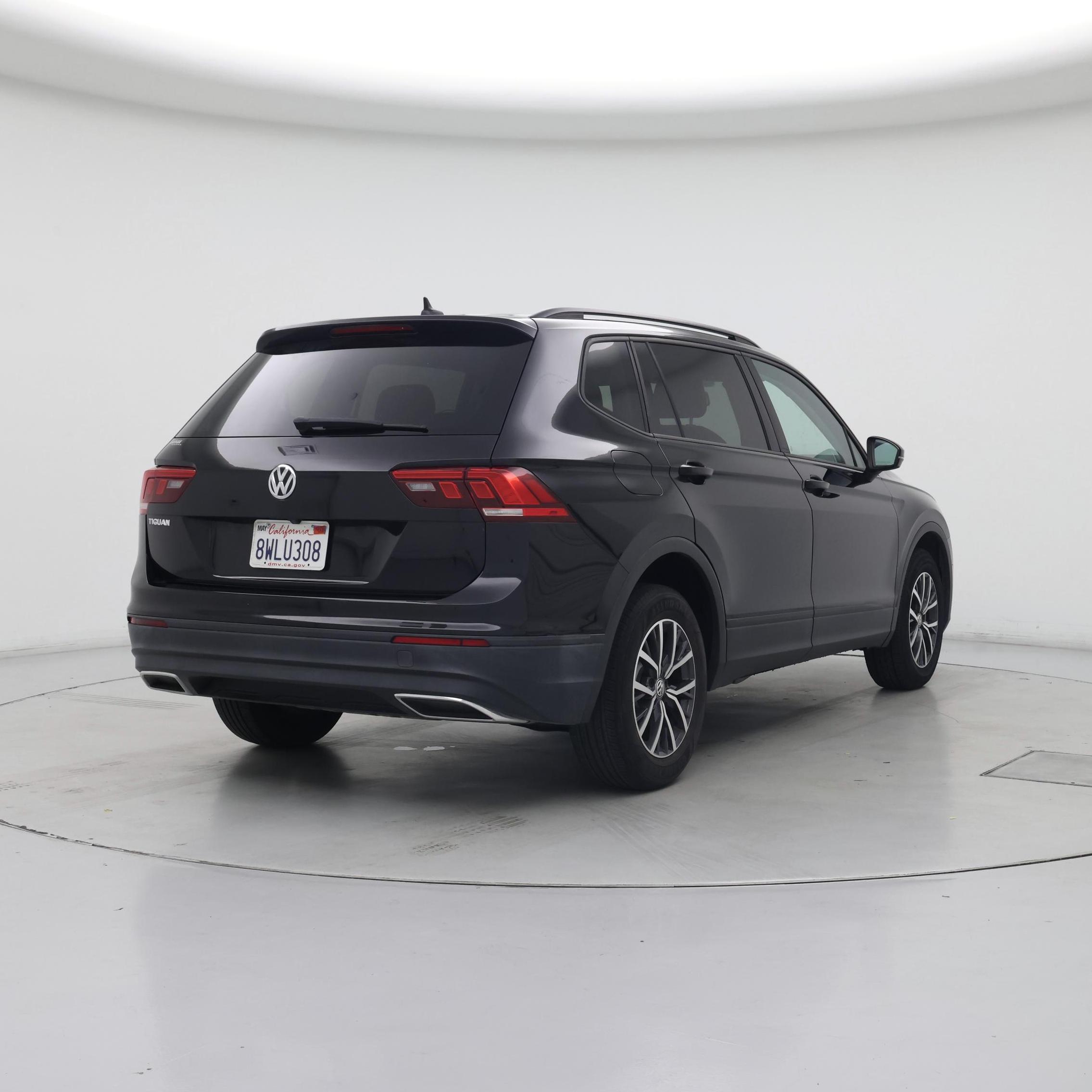 Thumbnail: 2021 Volkswagen Tiguan - 8