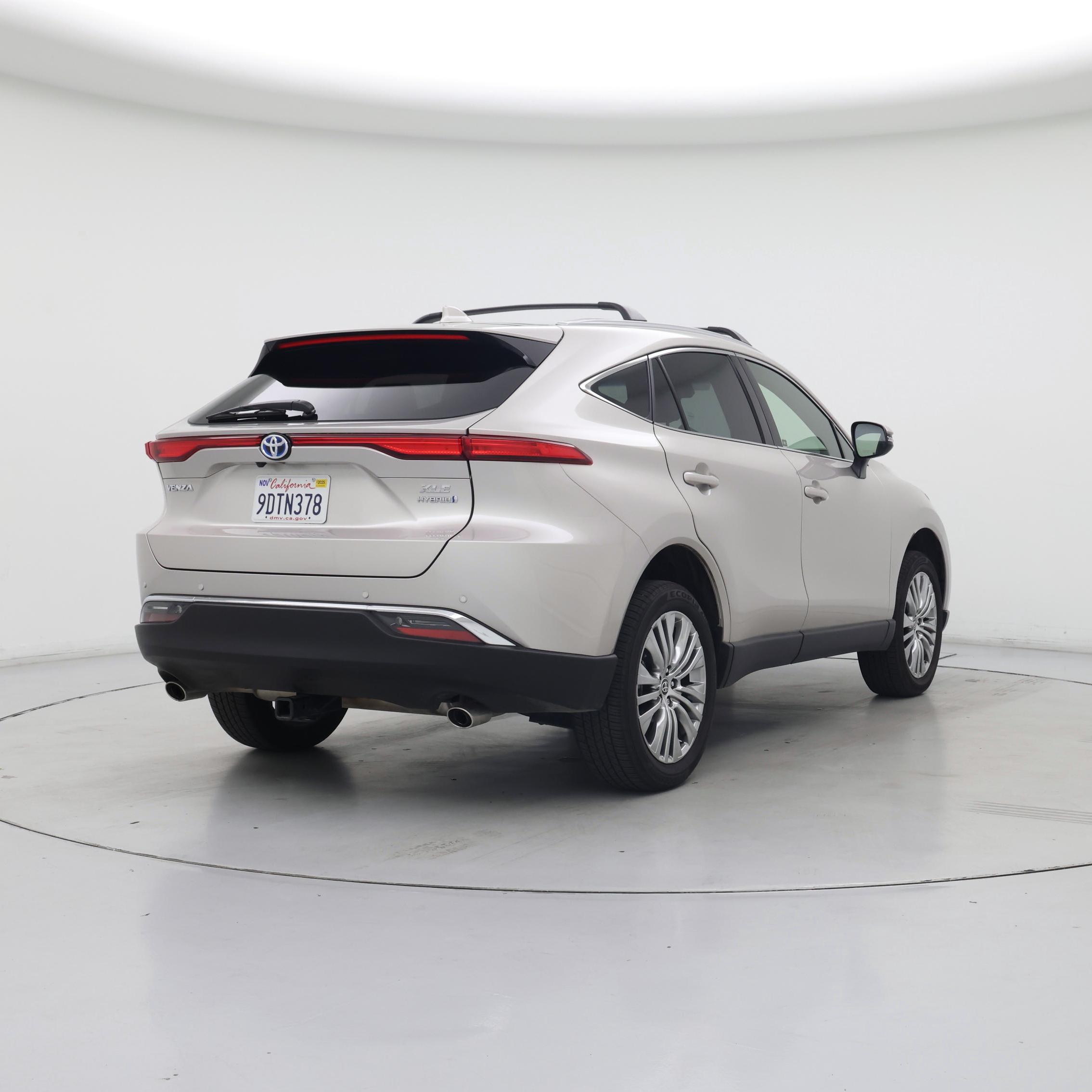Thumbnail: 2022 Toyota Venza - 8