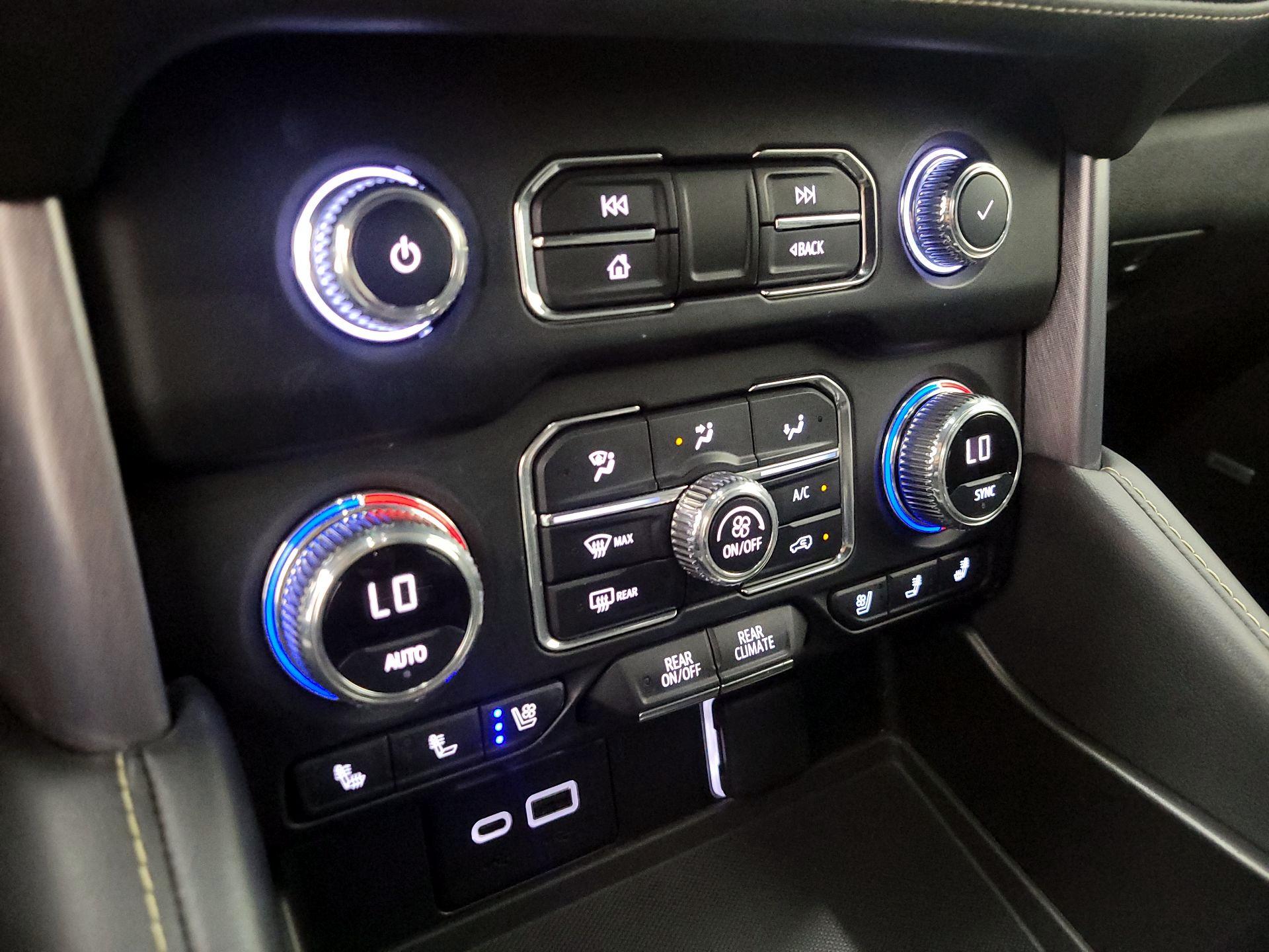 Thumbnail: 2022 GMC Yukon XL - 16